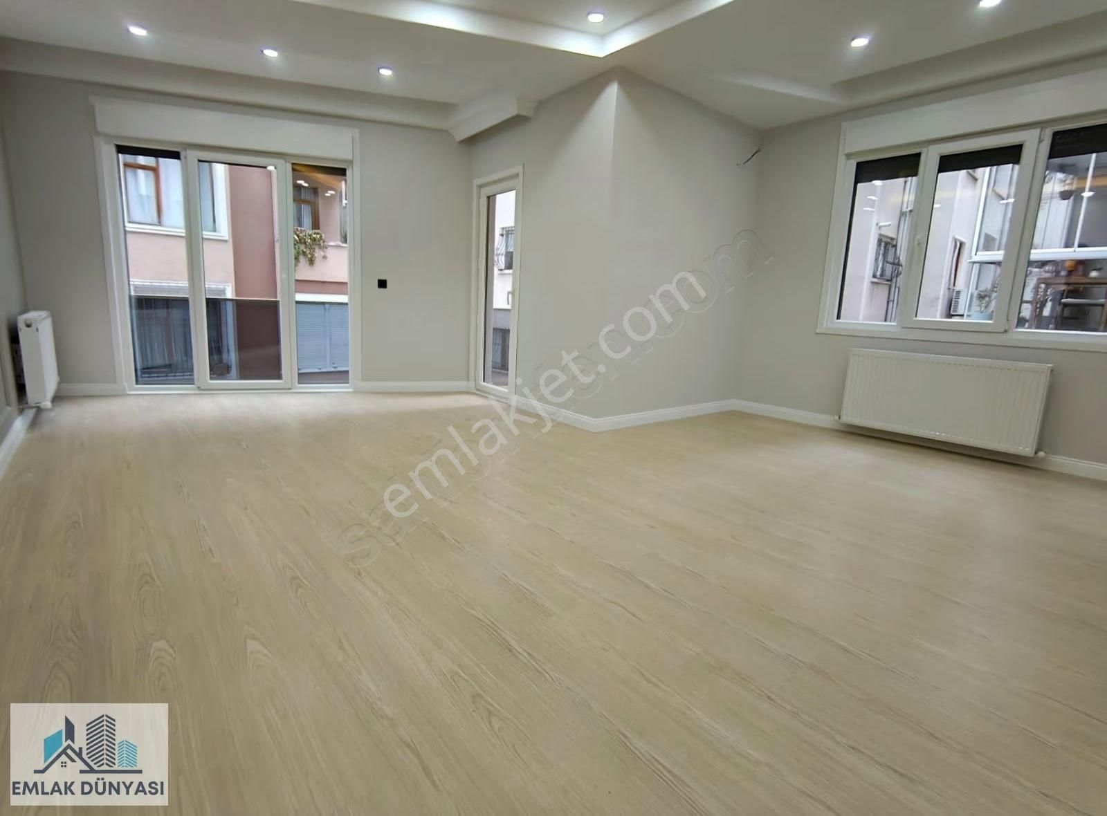 Emlak Dünyasından Ayrı Mutfaklı Balkonlu 5yıllık Binada Şık 2+1 - Görsel 4