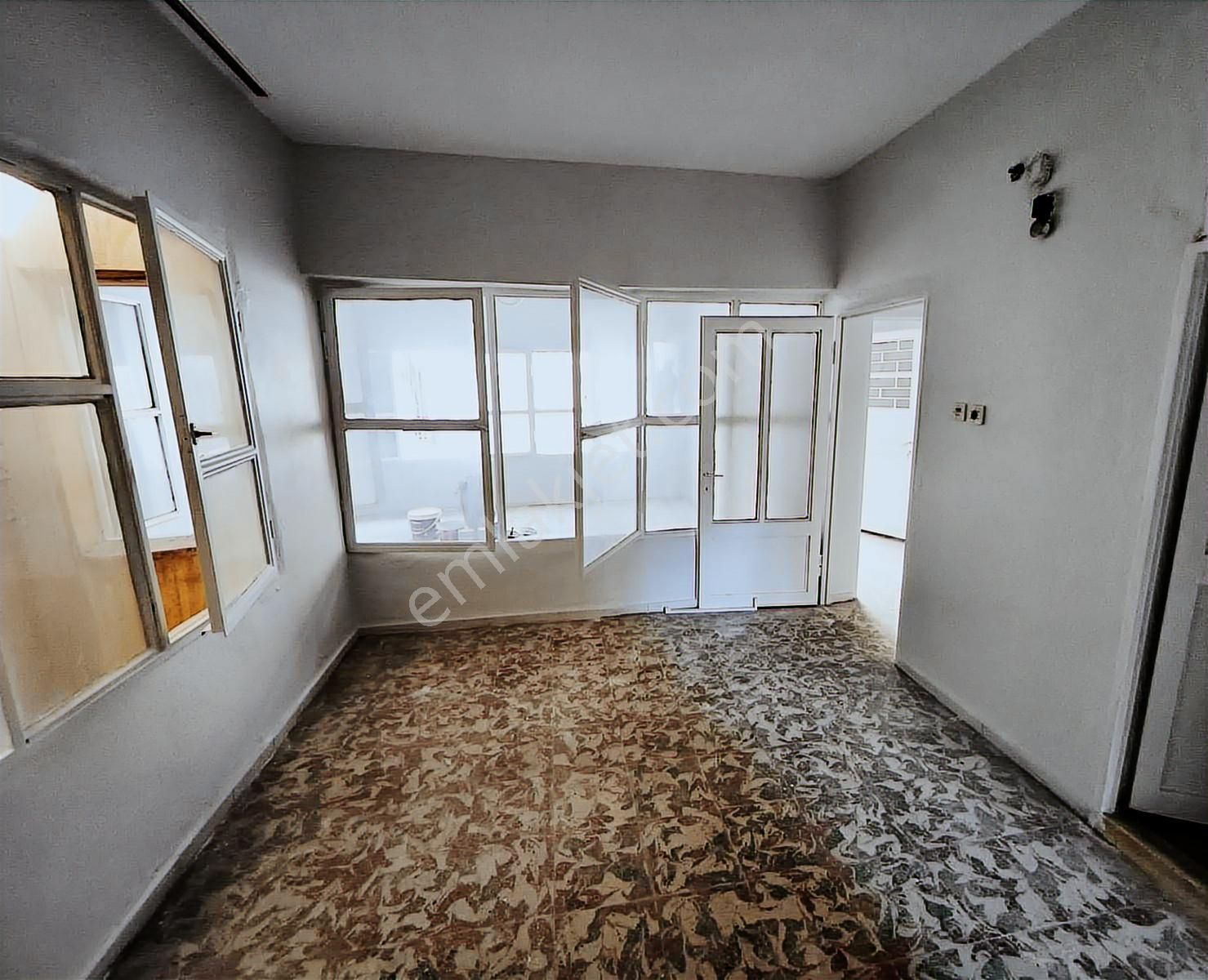 Mestanzade'de Fırsat ! 1+1 Fiyatına 3 Katlı Komple Müstakil Bina - Görsel 13