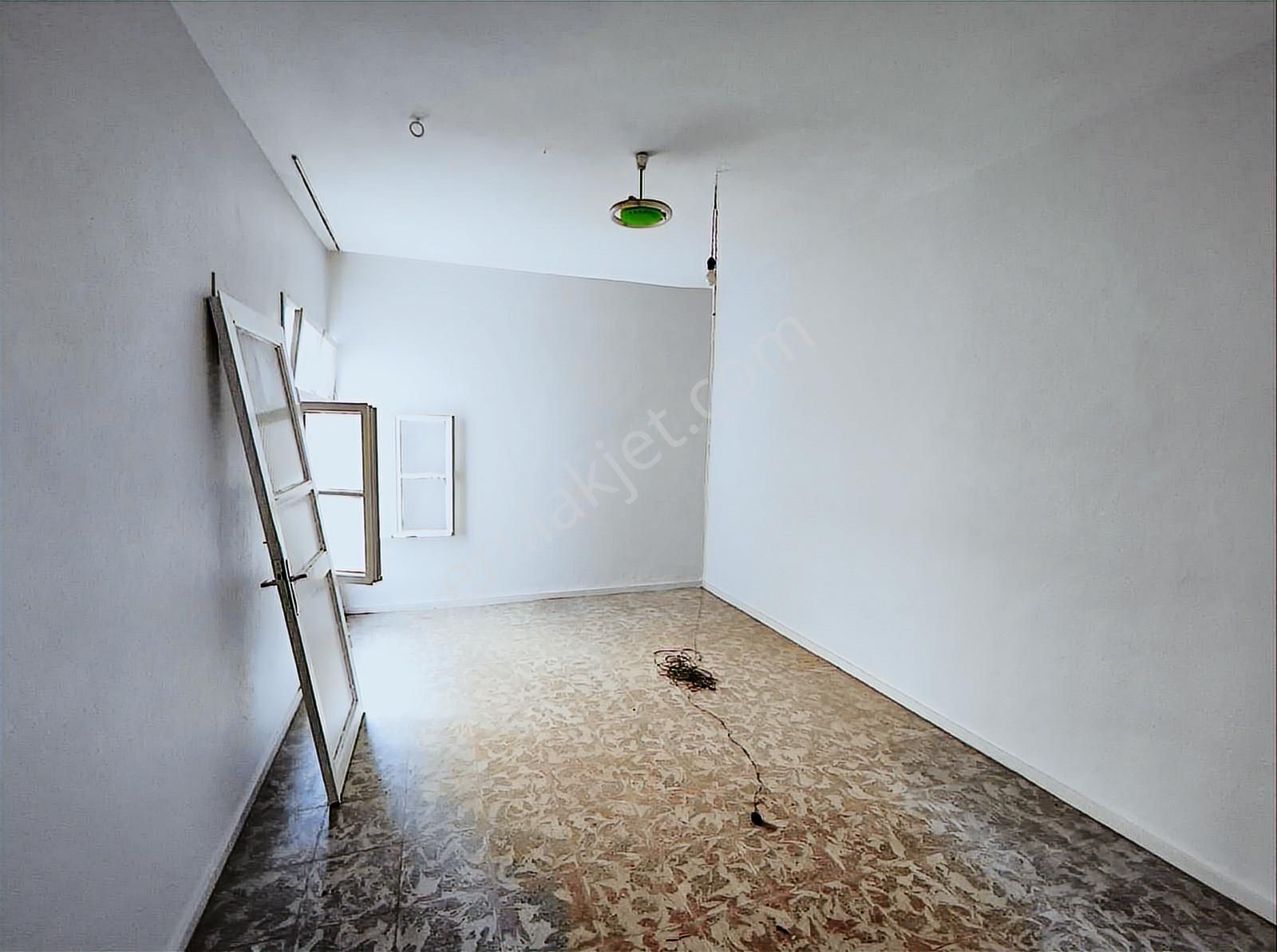 Mestanzade'de Fırsat ! 1+1 Fiyatına 3 Katlı Komple Müstakil Bina - Görsel 15