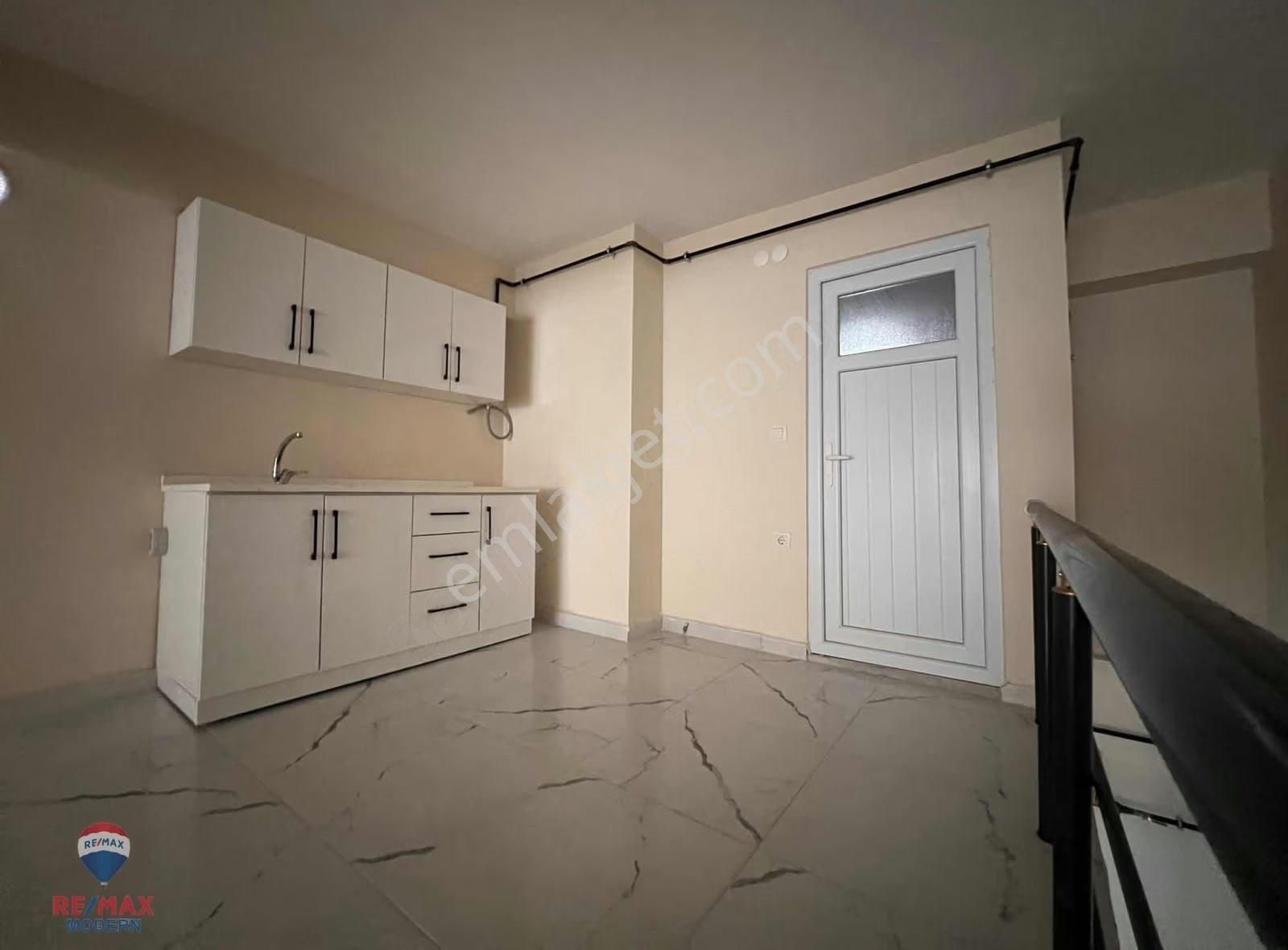 Recep Erdoğan'dan Bulvara Cephe 160 M2 Kiralık Dükkan - Görsel 8