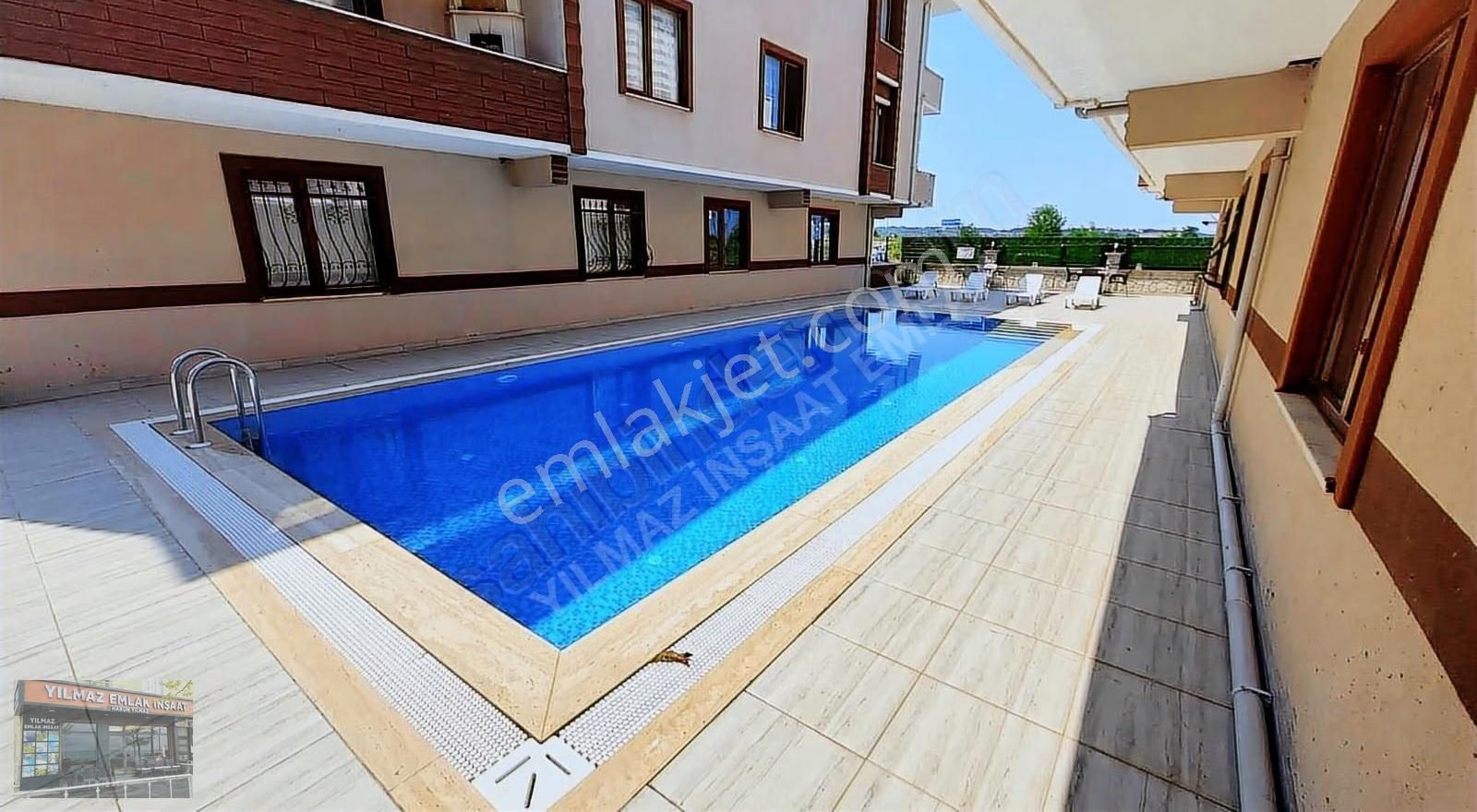 Yılmaz İnşaattan Havuz Cephe Bahçe Kullanımlı 2+1 Geniş Daire