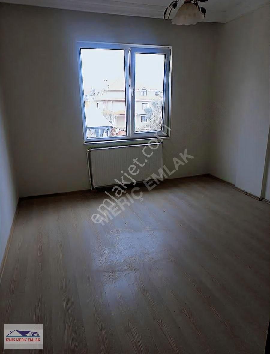 İznik Mustafakemalpaşa Mahallesinde Sahil Yolu Üzerinde - Görsel 8