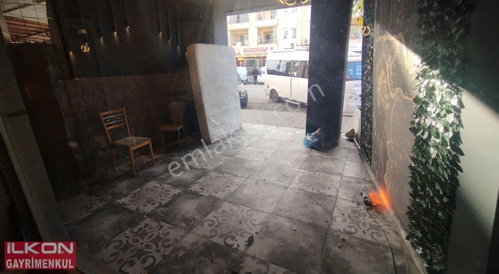 İlkon'dan Fethiye/günlükbaşı'nda Satılık Depolu Dükkan