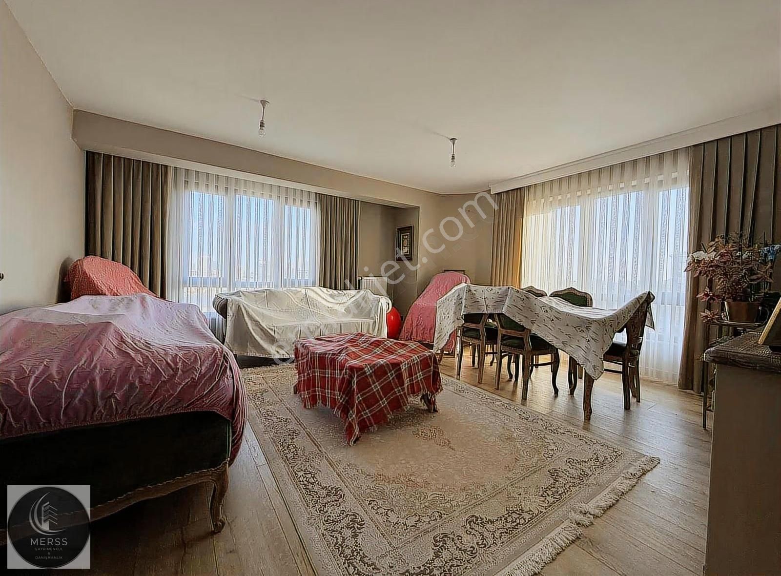 Ümraniye Tantavı Mah. Millet Sitesinde 130 M2 3+1 Daire - Görsel 13