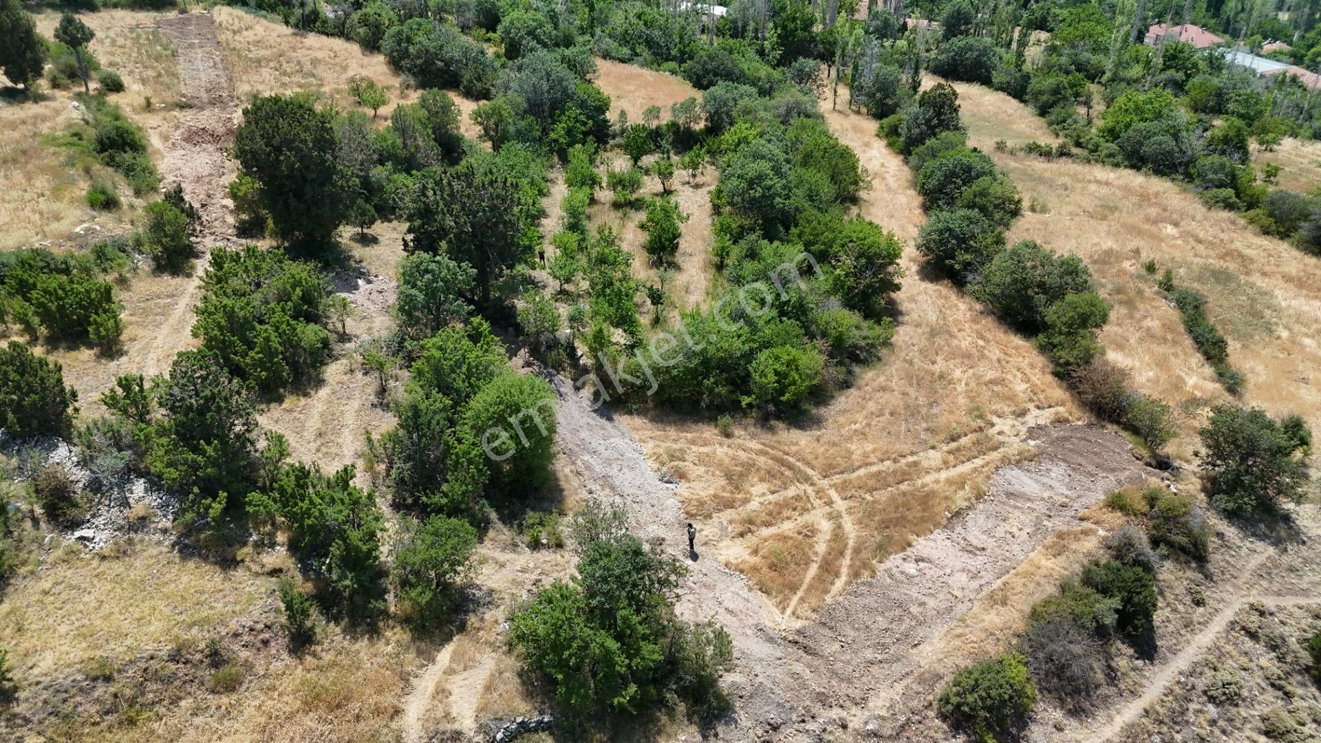 🏡 Köyde Hayat Seni Bekliyor! 📍 Burdur Merkez – Soğanlı Köyü 🍎 865 M² Köy İçi Bahçe - Görsel 8