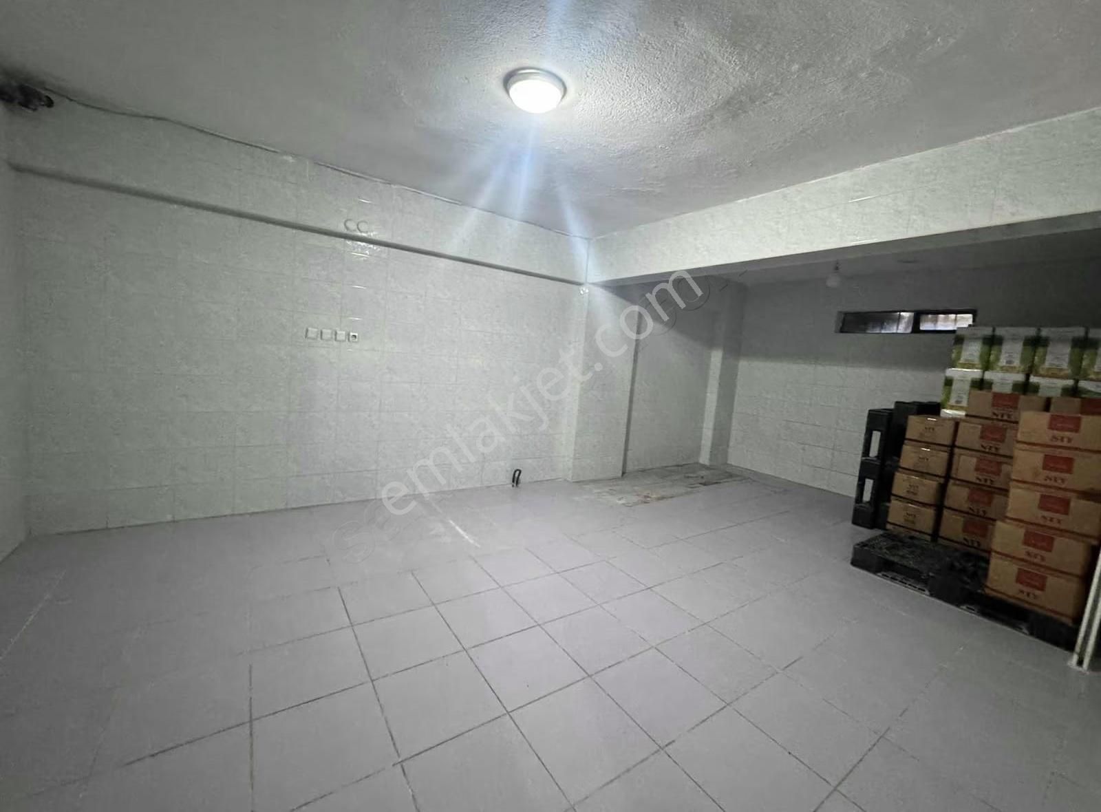 Fevzipaşa Mahallesin De Satılık 194m Dükkan - Görsel 4