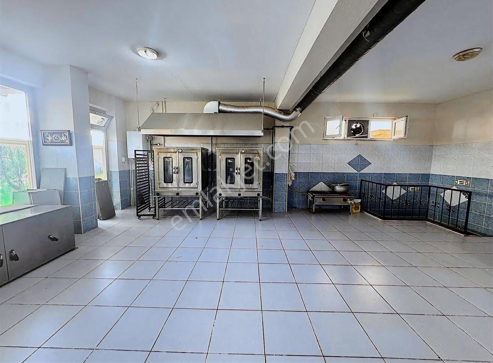 Fevzipaşa Mahallesin De Satılık 194m Dükkan - Görsel 33