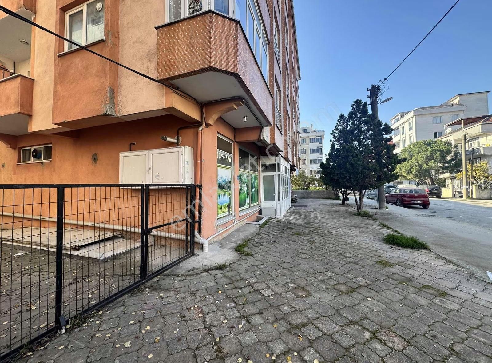 Fevzipaşa Mahallesin De Satılık 194m Dükkan - Görsel 20