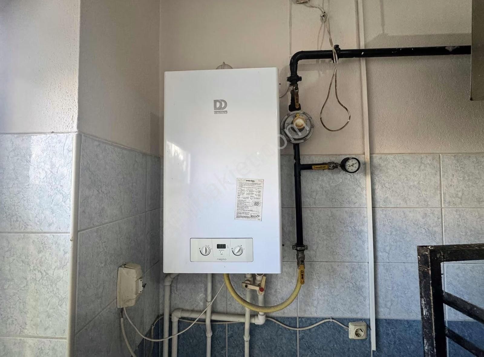 Fevzipaşa Mahallesin De Satılık 194m Dükkan - Görsel 3