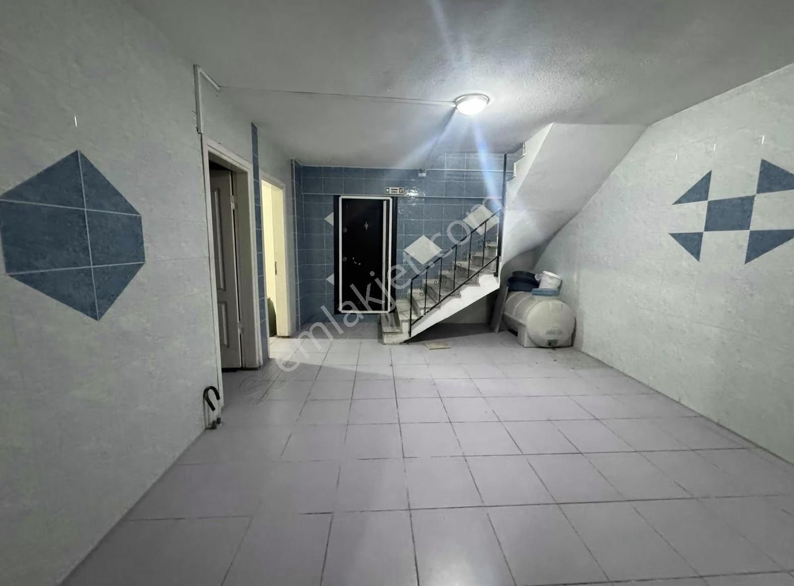 Fevzipaşa Mahallesin De Satılık 194m Dükkan - Görsel 15