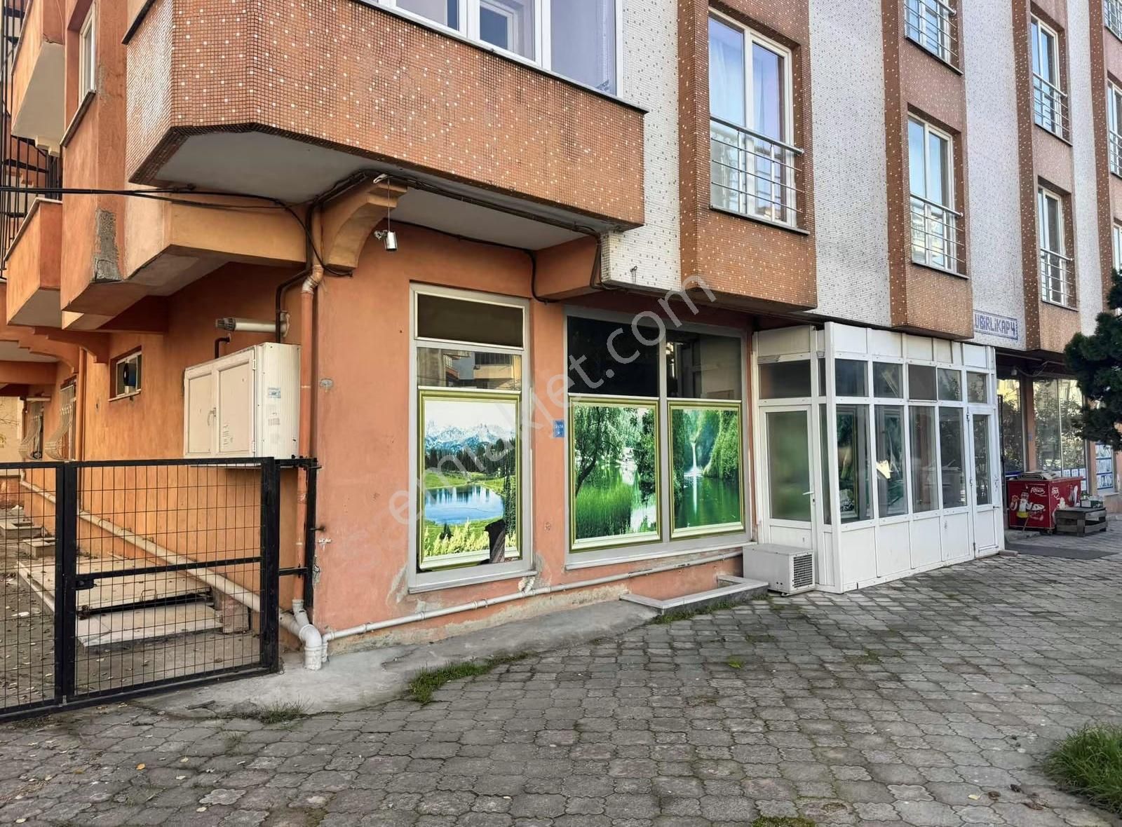 Fevzipaşa Mahallesin De Satılık 194m Dükkan - Görsel 19