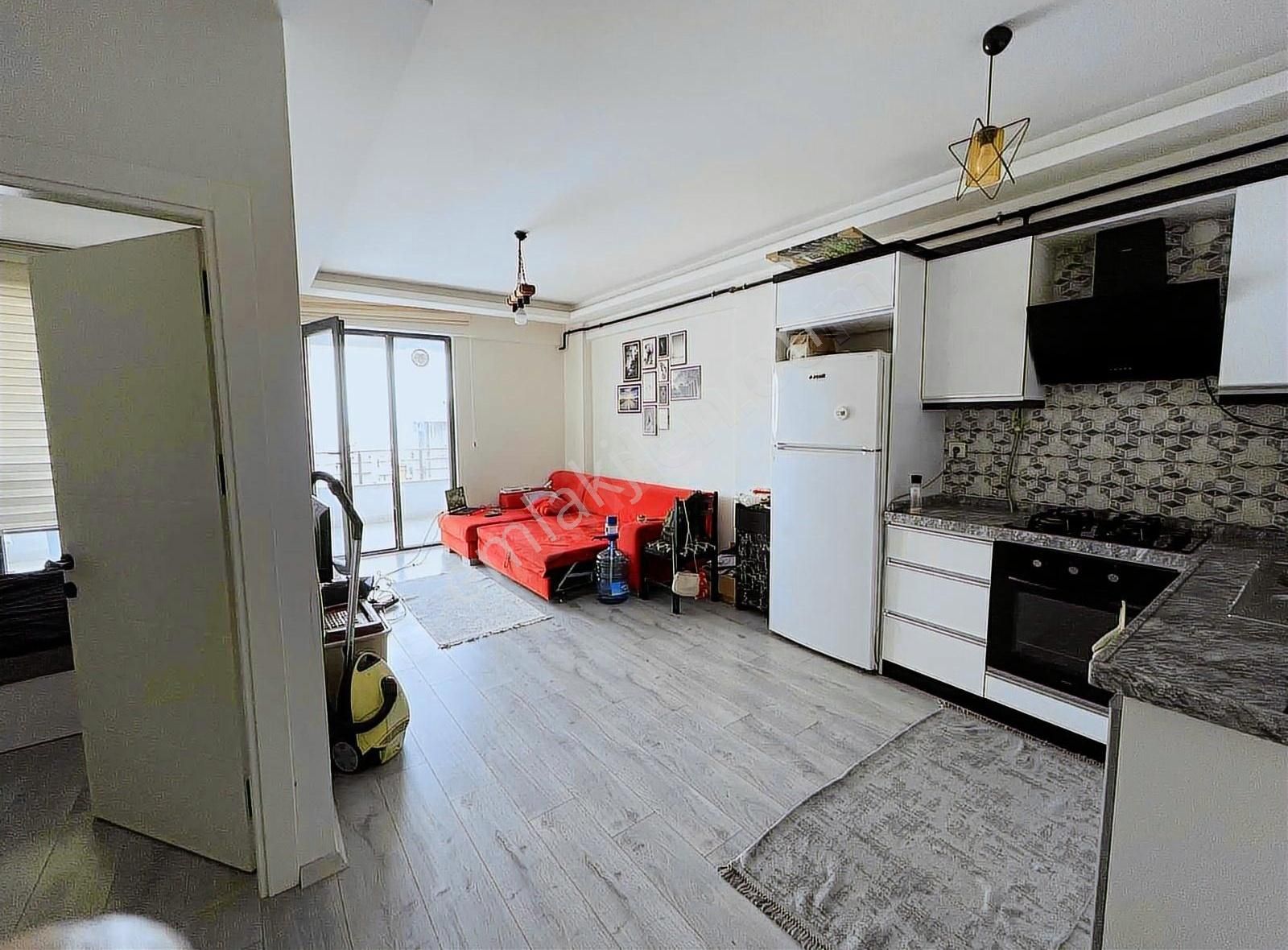 Hazır Güncel Kiracılı Yatırımlık Full Eşyalı 1+1 Daire