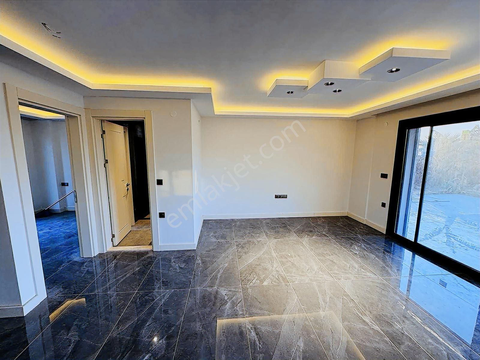 Kuşadası Davutlar'da Tek Müstakil Özel Havuzlu Satılık 4+1 Villa - Görsel 34