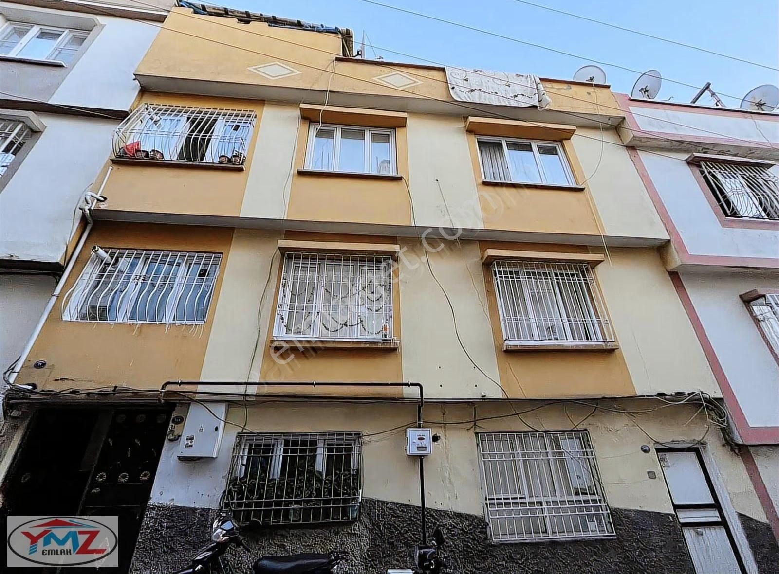 Ymz'den İstiklal Mh'de Satılık Müstakil 3 Katlı 4 Daire
