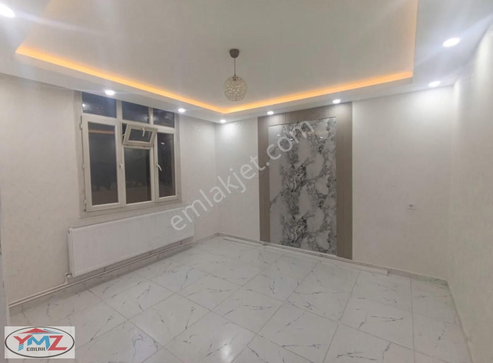 Ymz' Den 75.yıl Mah' De Giriş Kat Daire