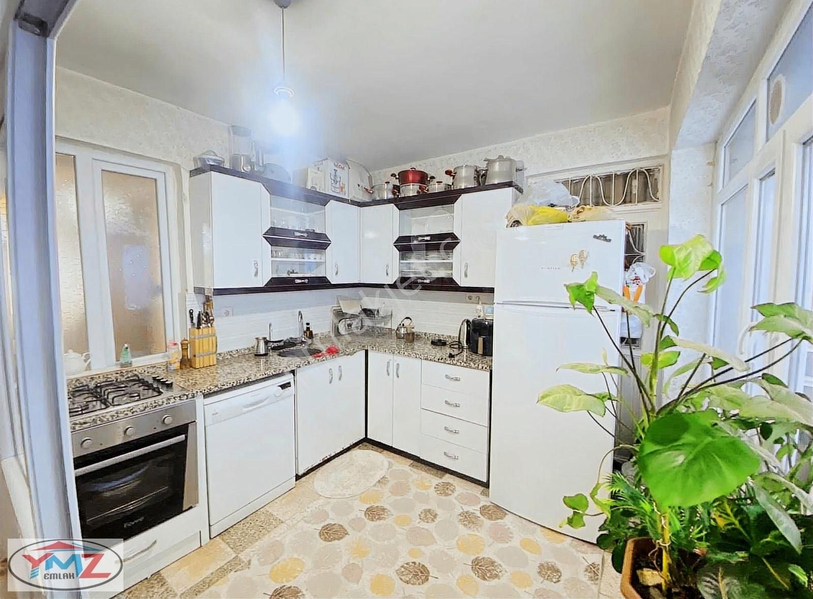 Ymz Den Cumhuriyet Lisesi Civarı 2+1 Kattan Bölme Kapısı Ayrı - Görsel 9