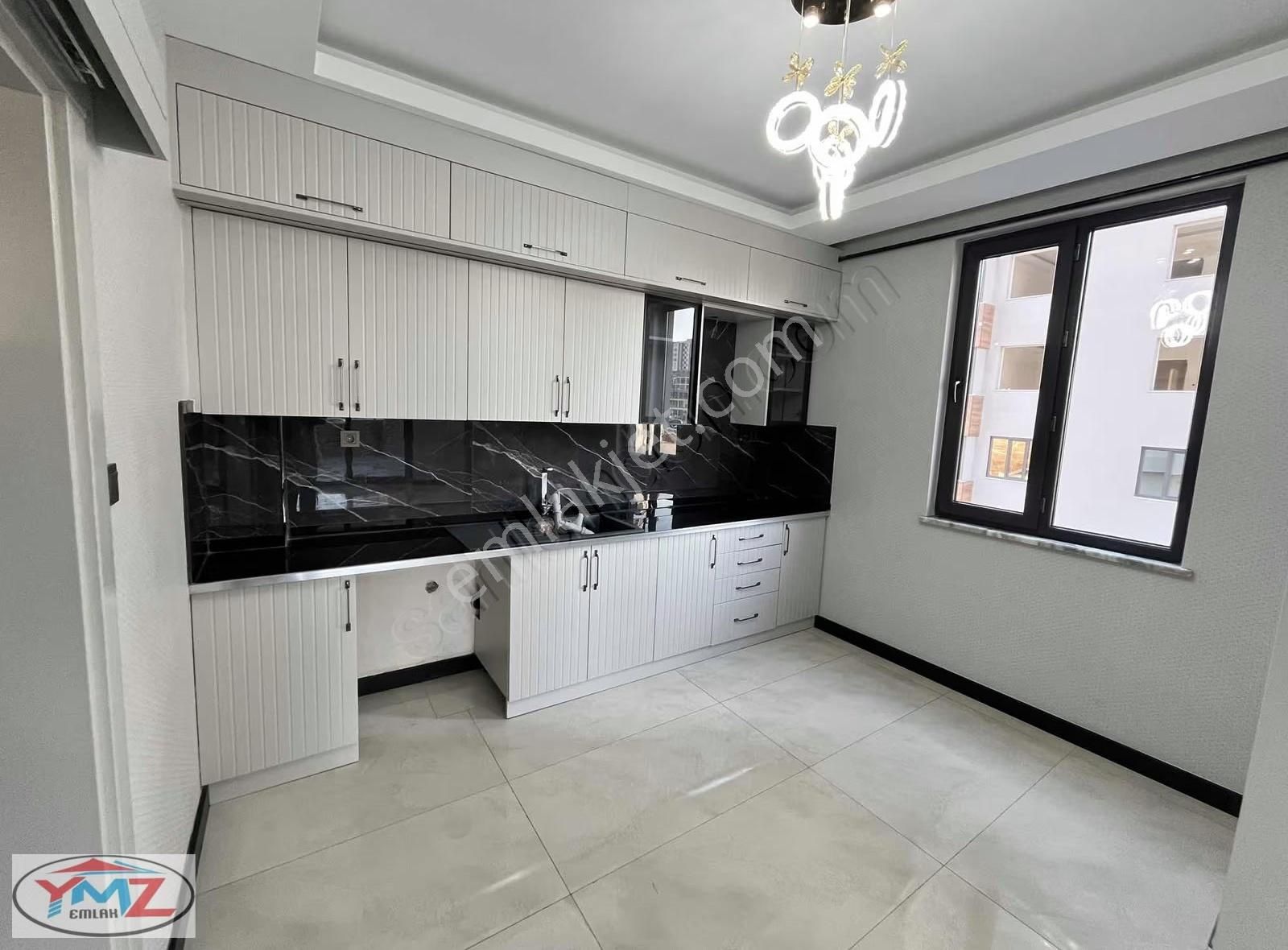 Ymz'den Akkent Kongre Merkezi Arkasında Satlık 3.5+1 Lüx Daire