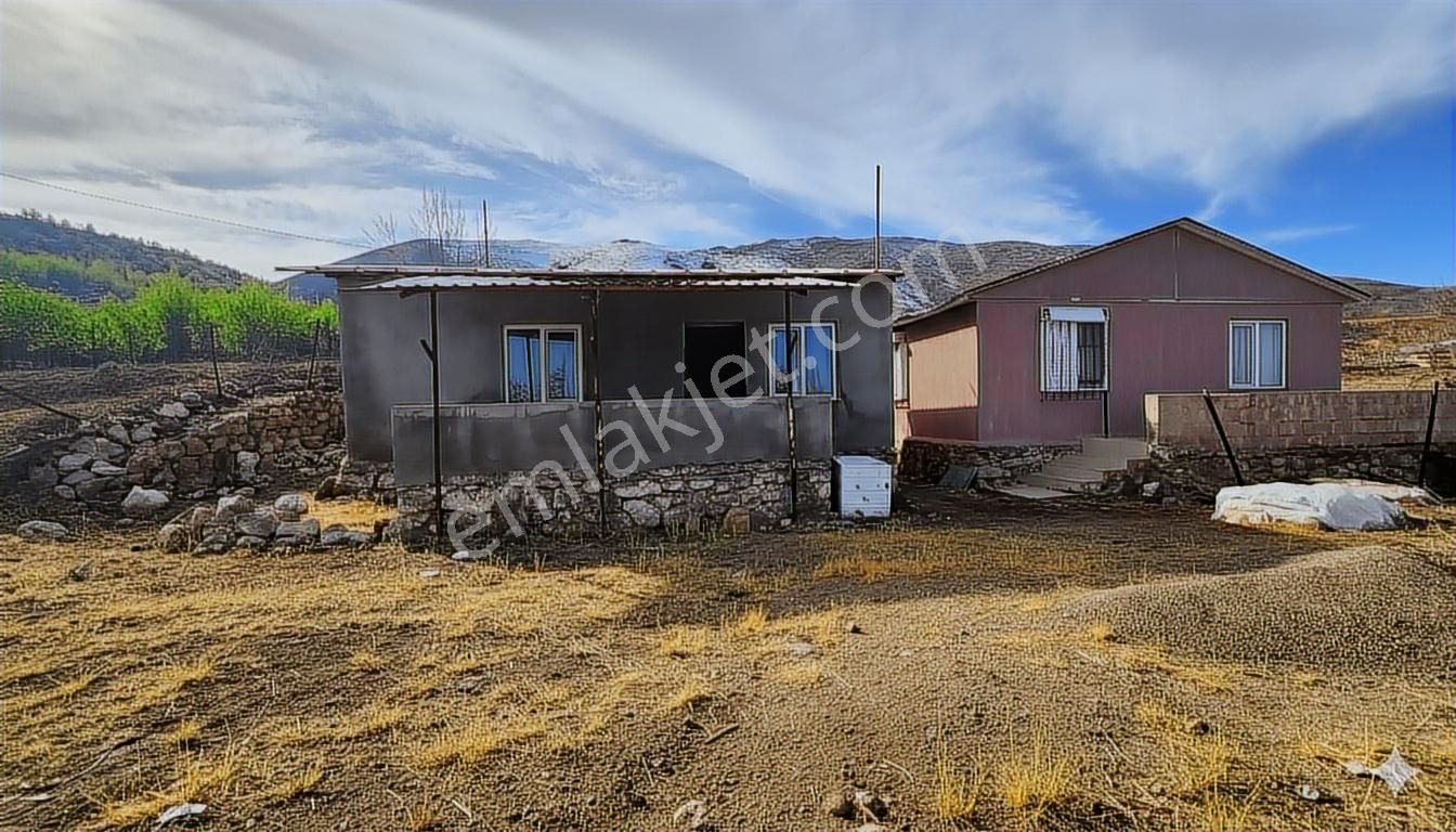 Antalya Konyaaltı Çağlarca Da Satılık 2+1 Müstakil Ev