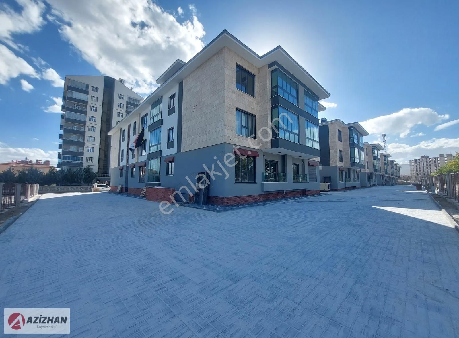 Azizhan'dan Kosava Mahallesinde Site İçi Satılık 2+0 Lüx Daire - Görsel 18