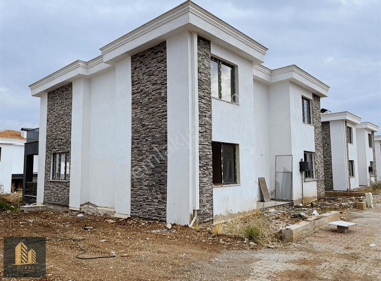 Özbal Emlak Ulaş Yapı D-loft Villalarında Satılık Villa - Görsel 2