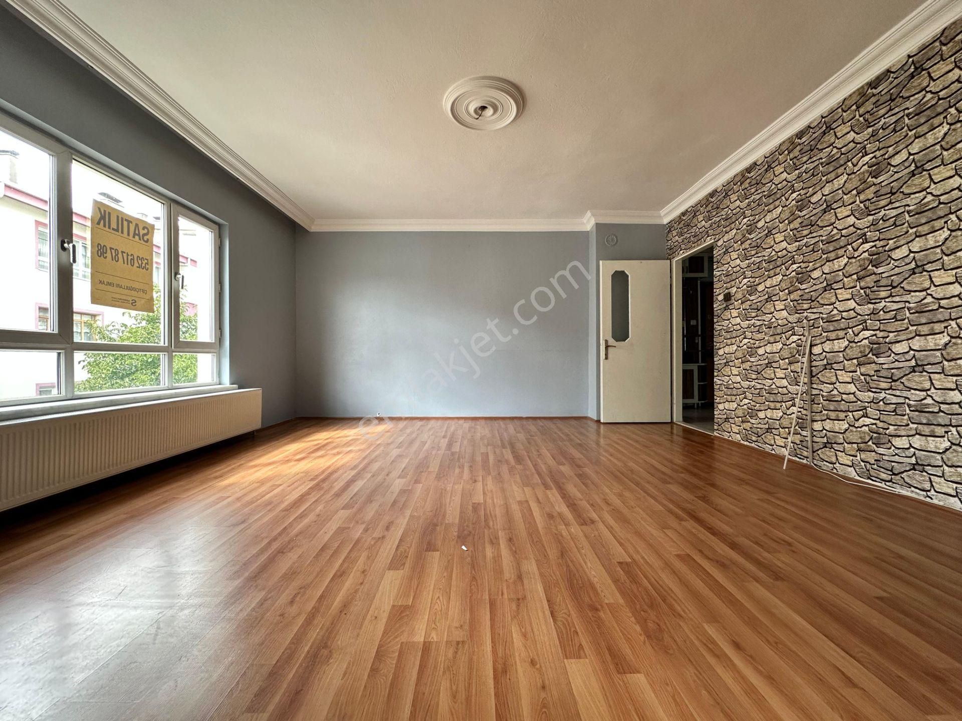 Pursaklar Mehmet Zengin Emlak'tan 2.kat 3+1 Protokol Yolu Yakını Yapılı Masrafsız Daire - Görsel 11