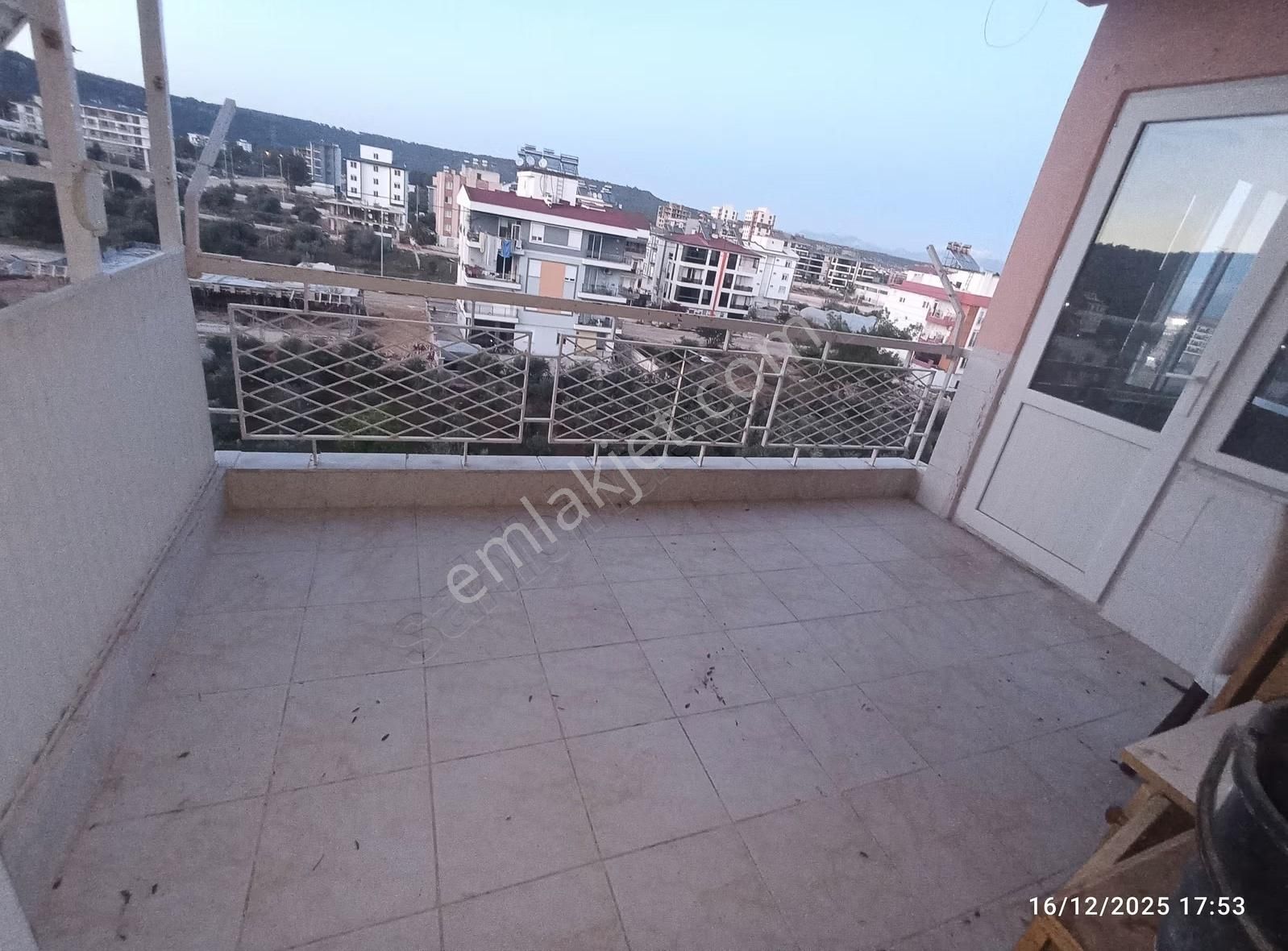 Aydoğmuş Ta 3+1 Arakat Çift Balkonlu Günısılı Daire - Görsel 3