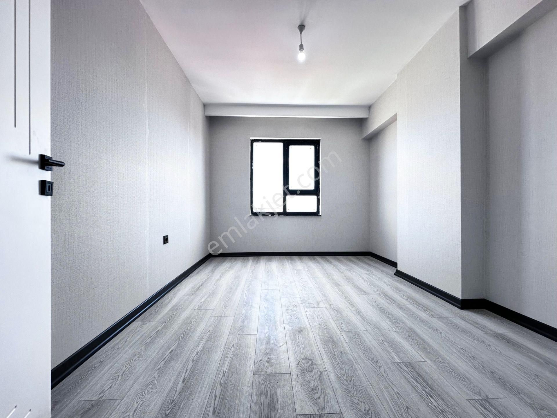 Pursaklar Mehmet Zengin Emlak'tan Hastane Yakını Teras Balkonlu 11.kat 4+1 Ultra Lüks Sitede - Görsel 12