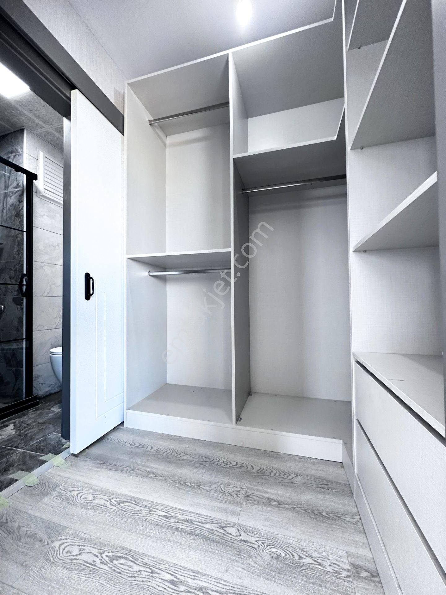 Pursaklar Mehmet Zengin Emlak'tan Hastane Yakını Teras Balkonlu 11.kat 4+1 Ultra Lüks Sitede - Görsel 27