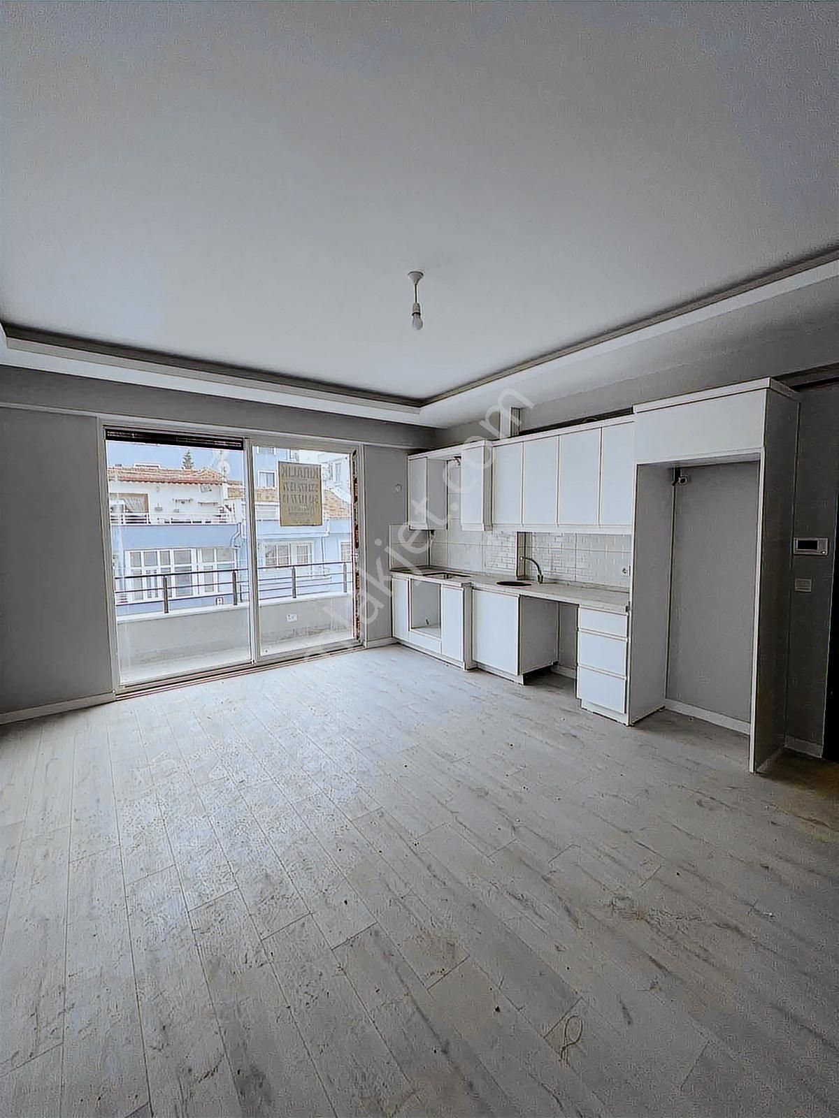 Çiftlikköy Mehmet Akif Te Sıfır Kiralık 1+1 Daire - Görsel 9