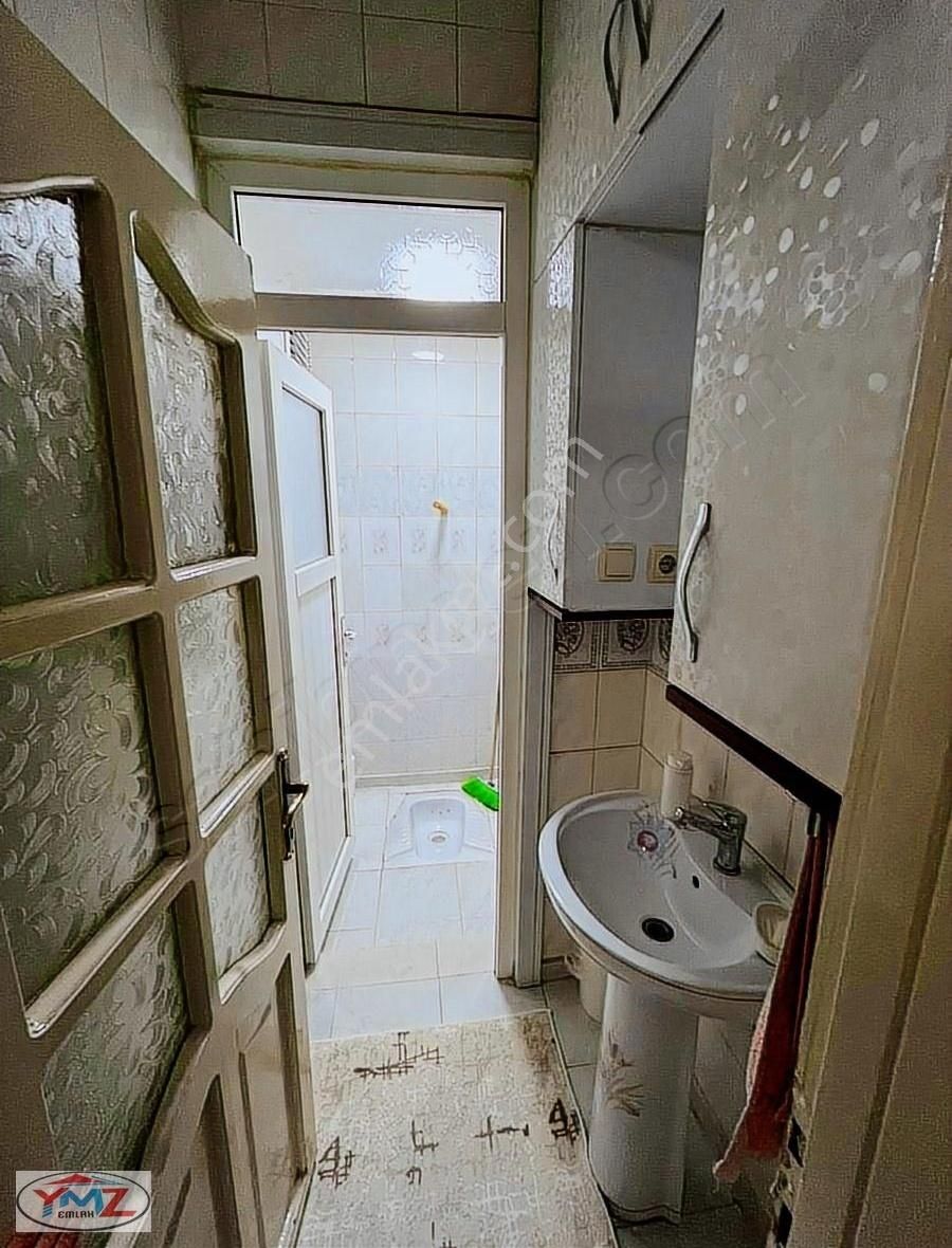 Ymz Den İstiklal Mah Bakımlı Doğalgazlı 3 Katlı Müstakil Ev - Görsel 4