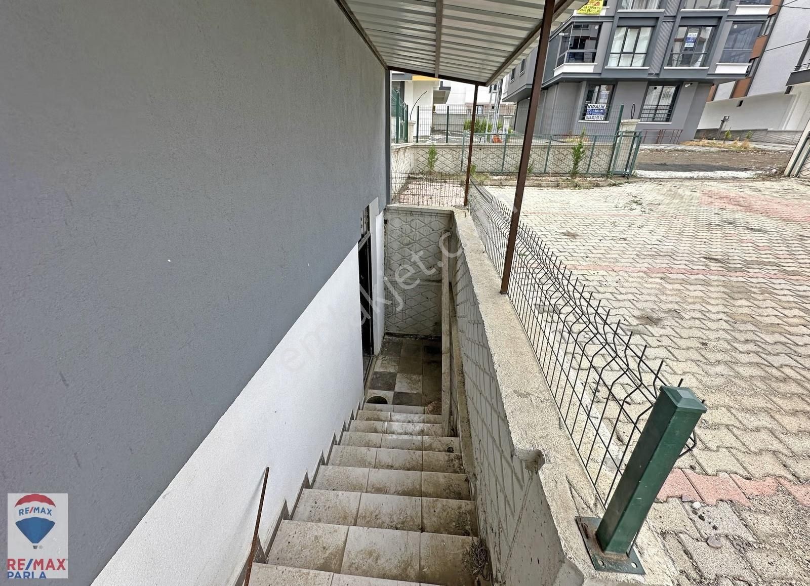 Hüseyin Boylu'dan Körfez'de 210 M² Satılık Dükkan - Görsel 5