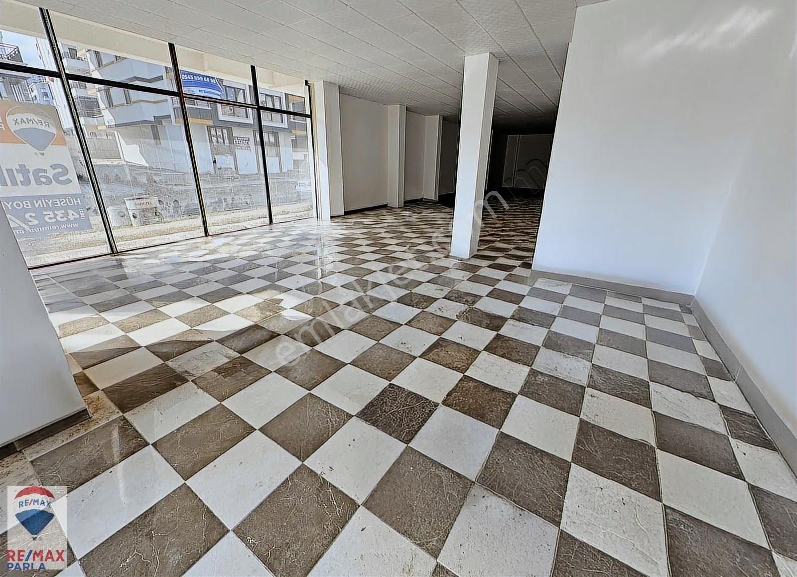 Hüseyin Boylu'dan Körfez'de 360 M² Satılık Depolu İşyeri - Görsel 27