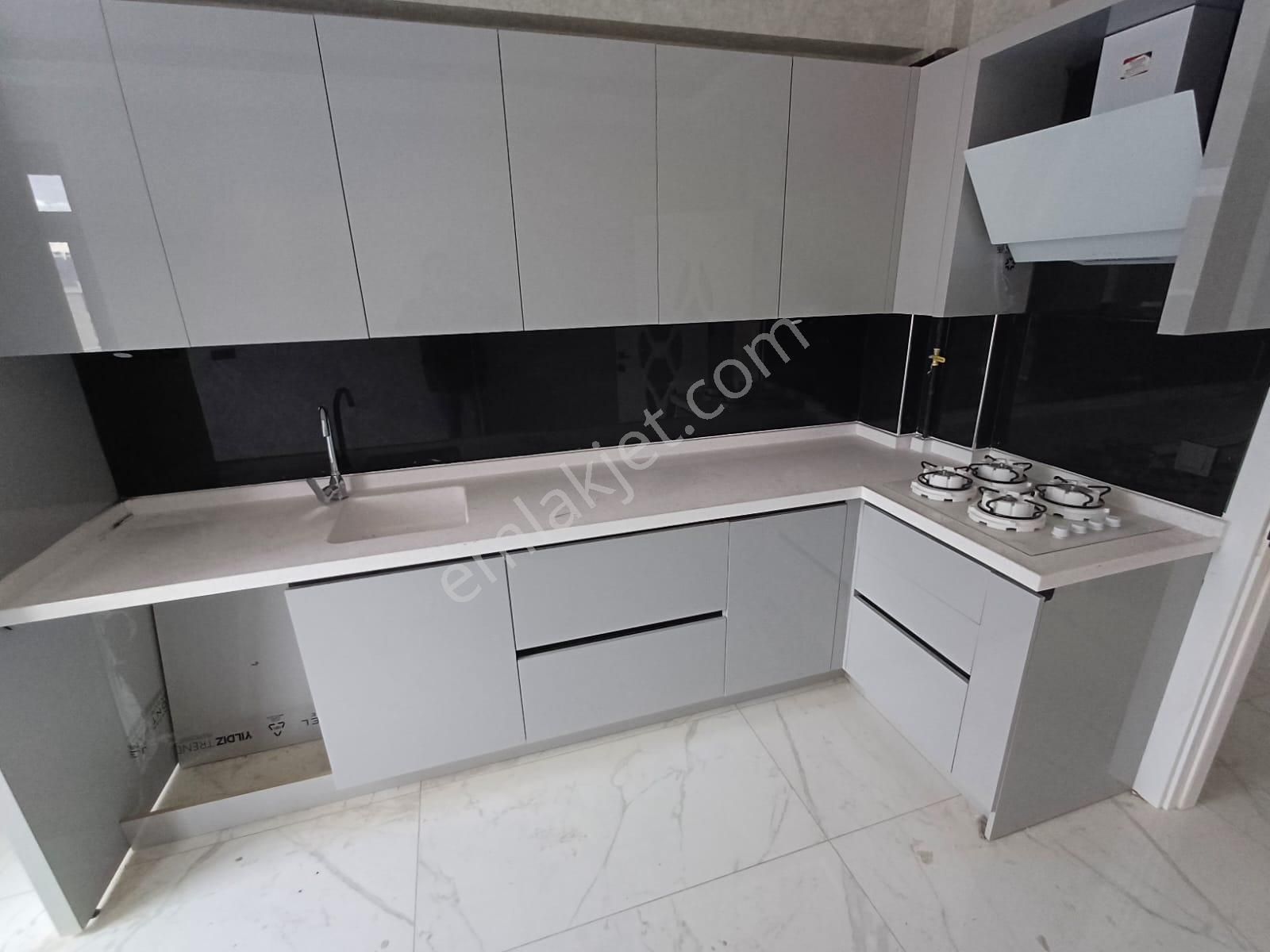 Emrah Çiftci'den Selçuklu Selahaddin Eyyubi Mah.beyhekim Cad.yanı Satılık Sıfır Lüks 3+1 Daire - Görsel 2