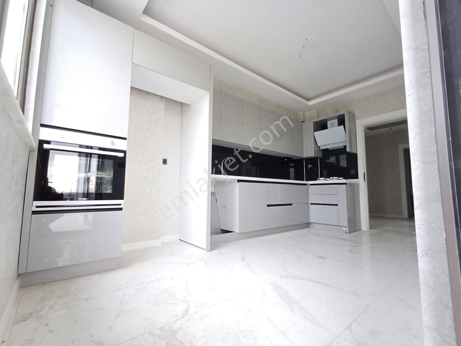 Emrah Çiftci'den Selçuklu Selahaddin Eyyubi Mah.beyhekim Cad.yanı Satılık Sıfır Lüks 3+1 Daire - Görsel 8