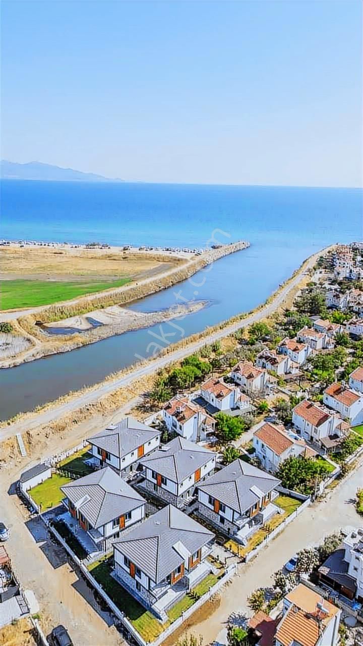 Era Angel'dan Ayvalık Altınovada Deniz 300 Mt.3+1 Satılık Villa - Görsel 2