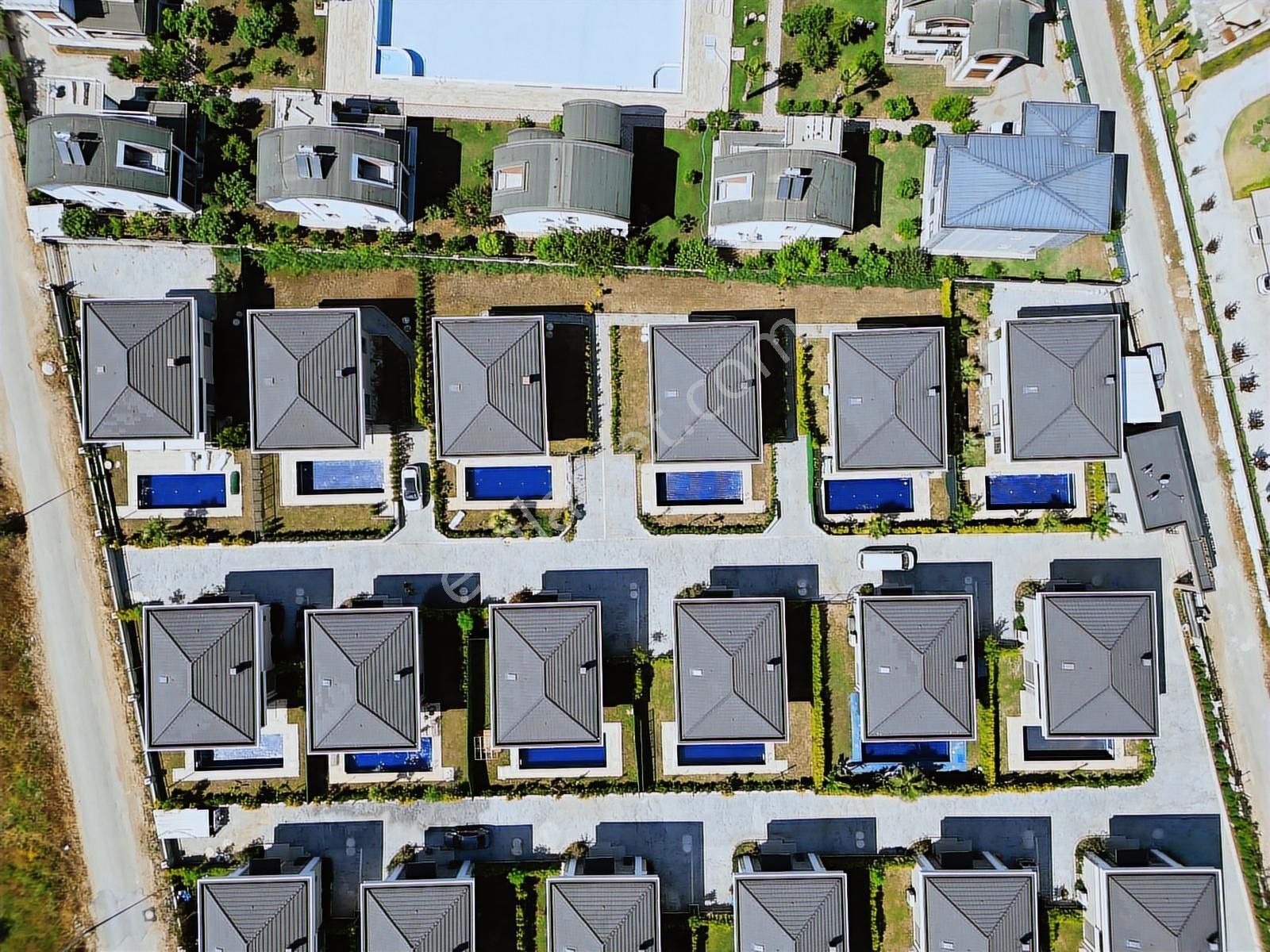 Belek'te Riverside Sitesi'nde 4+1 Müstakil Villa I Tekce - Görsel 12