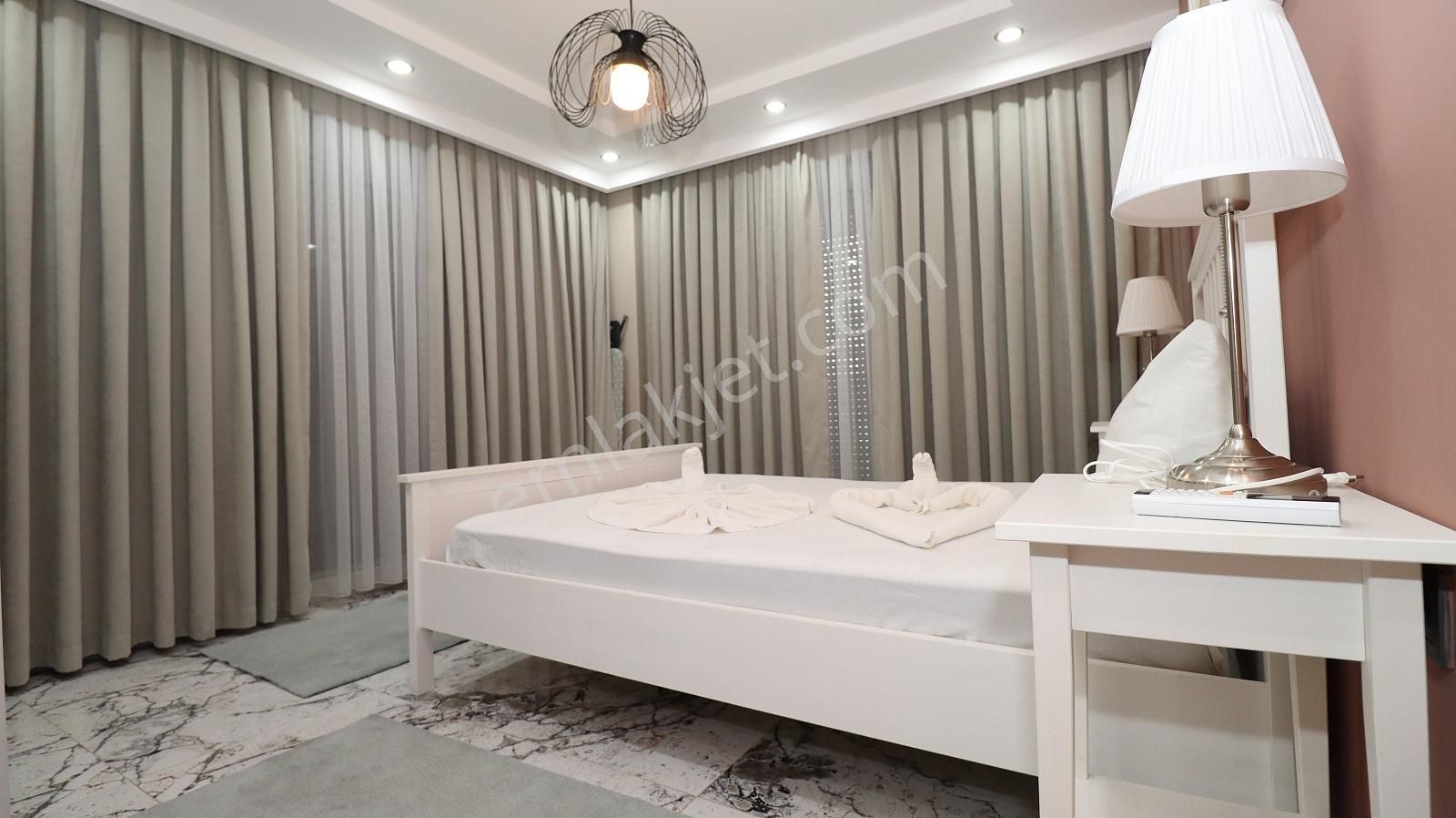 Belek'te Riverside Sitesi'nde 4+1 Müstakil Villa I Tekce - Görsel 8