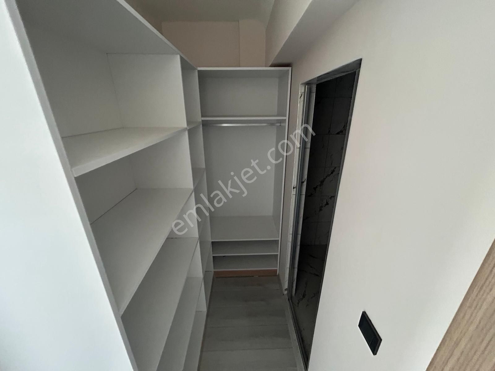 Yenikent Satılık 3+1 Kombi&petekli Daire - Görsel 12