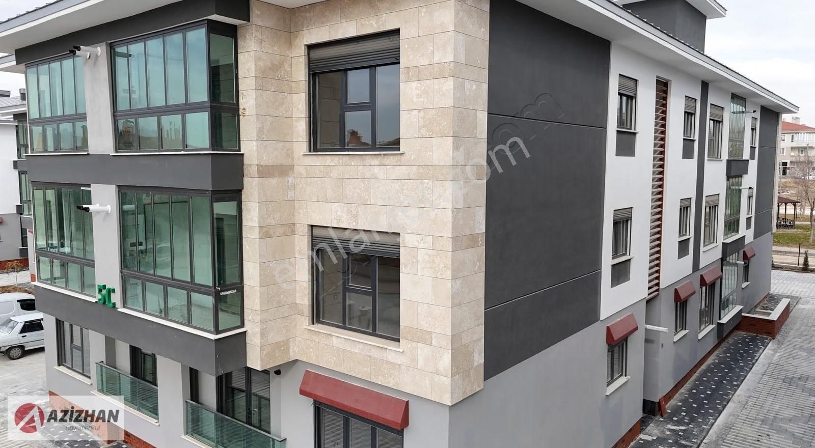 Azizhan'dan İstanbul Yolunda 2+0 Eşyalı Lüx Sıfır Daire - Görsel 7