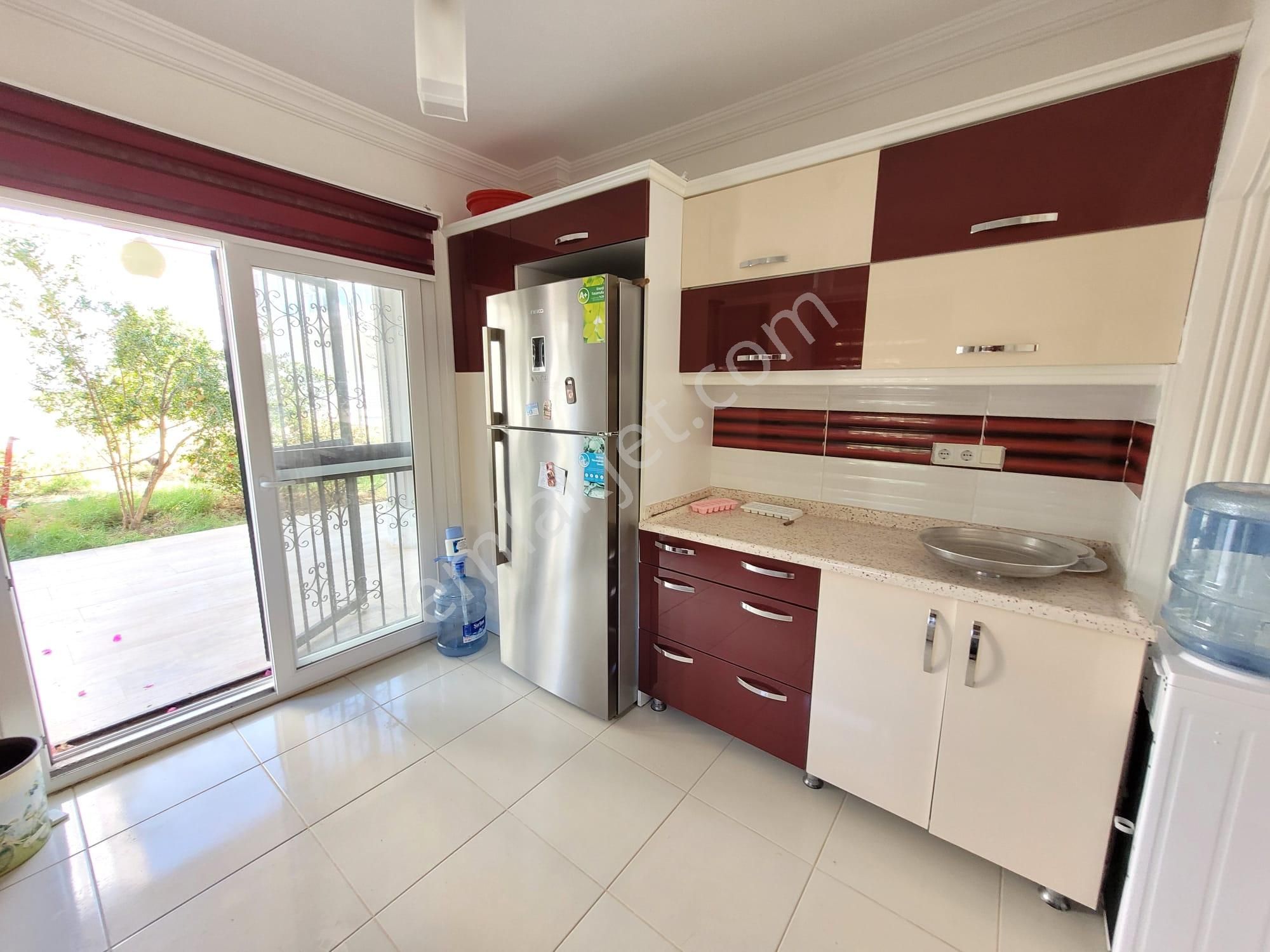 Denize 50 Adım Havuzlu Eşyalı Tam Müstakil Villa - Görsel 10