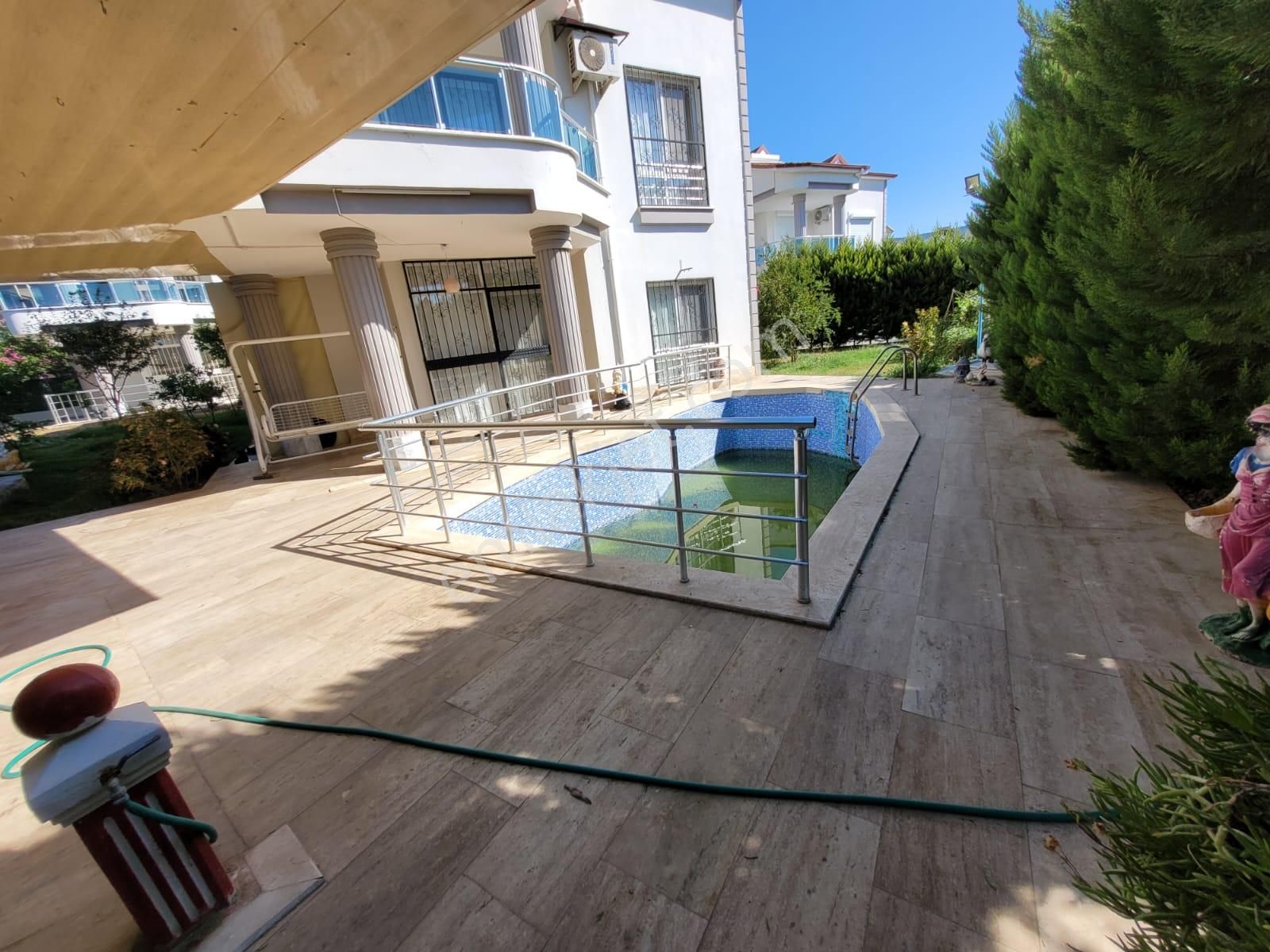 Denize 50 Adım Havuzlu Eşyalı Tam Müstakil Villa - Görsel 2