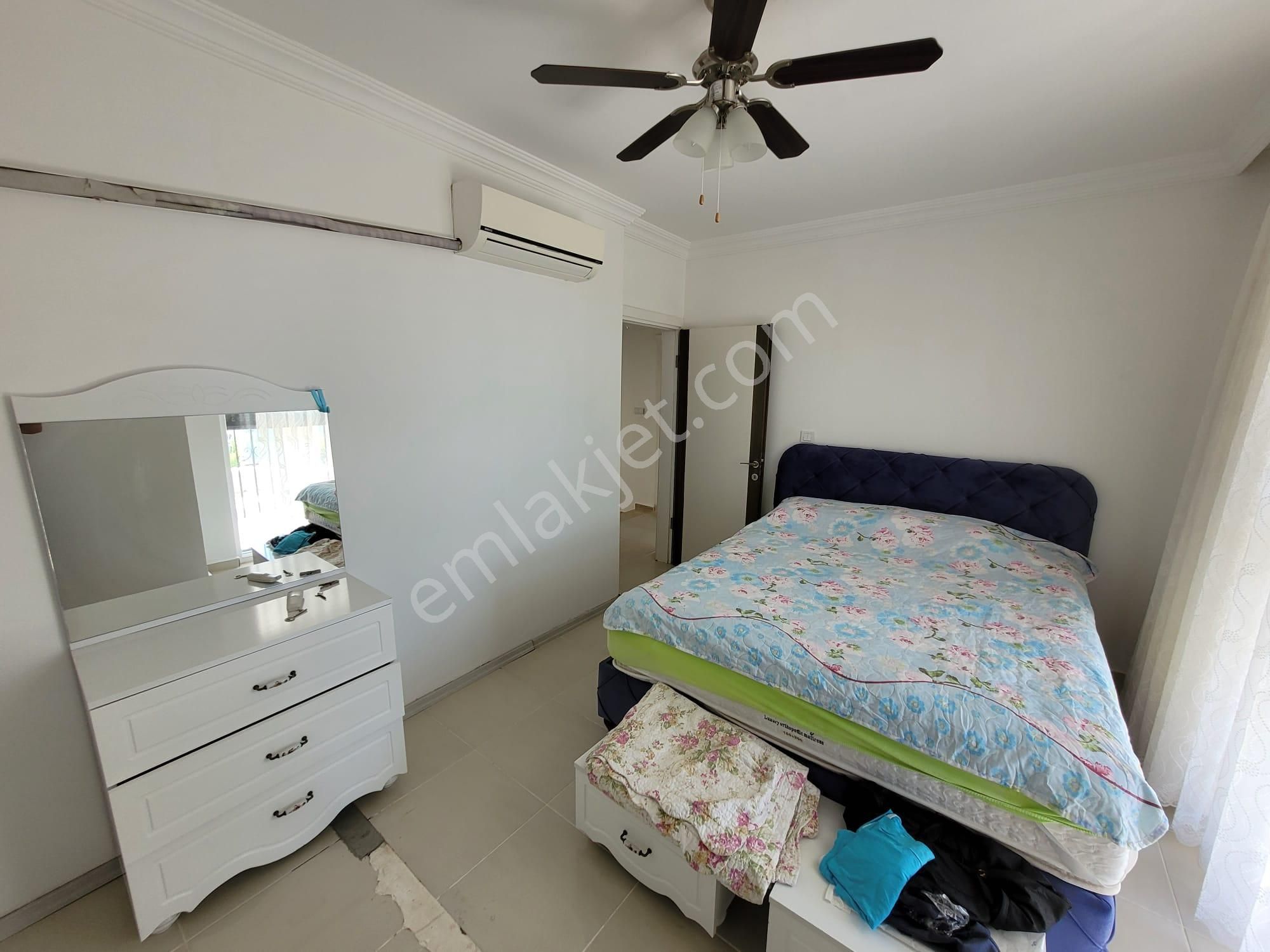 Denize 50 Adım Havuzlu Eşyalı Tam Müstakil Villa - Görsel 15