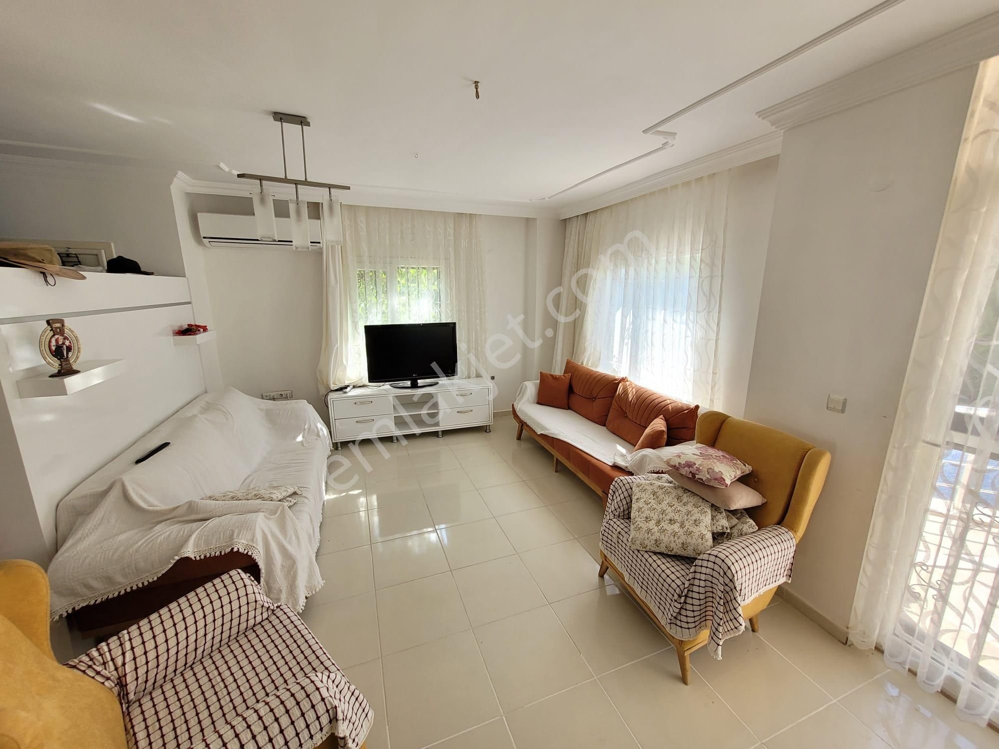 Denize 50 Adım Havuzlu Eşyalı Tam Müstakil Villa - Görsel 8