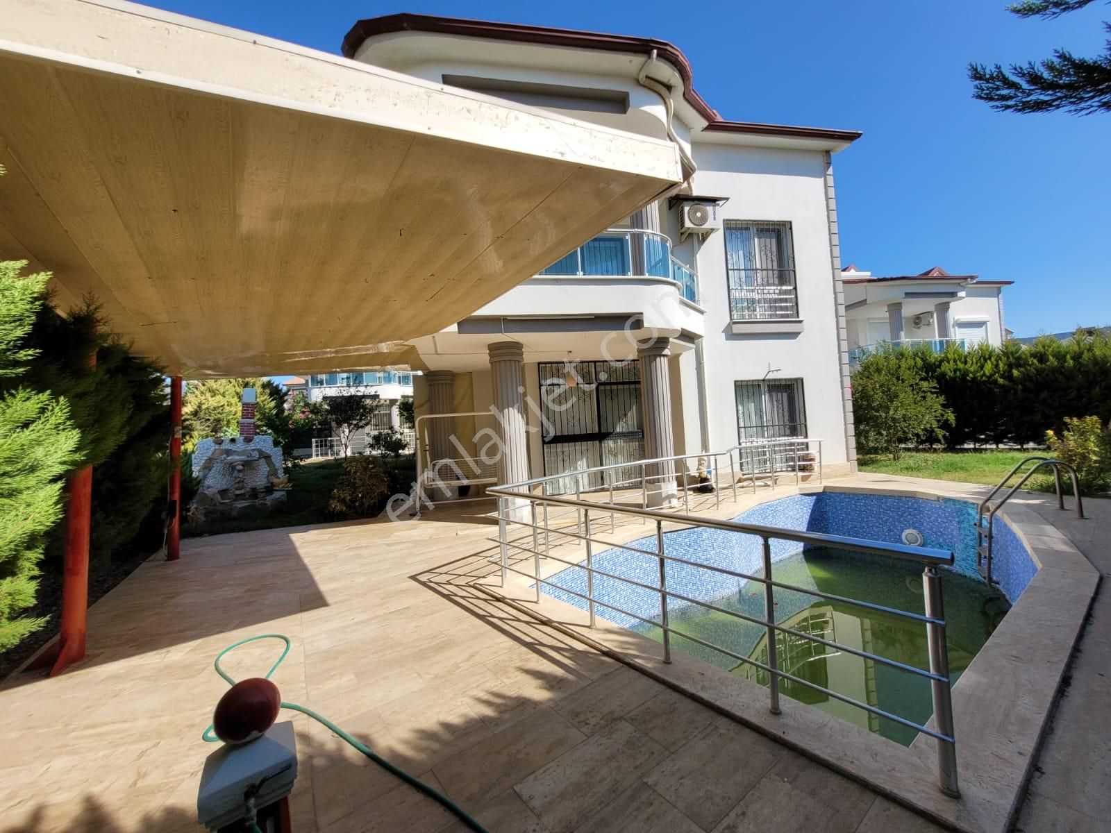 Denize 50 Adım Havuzlu Eşyalı Tam Müstakil Villa - Görsel 4