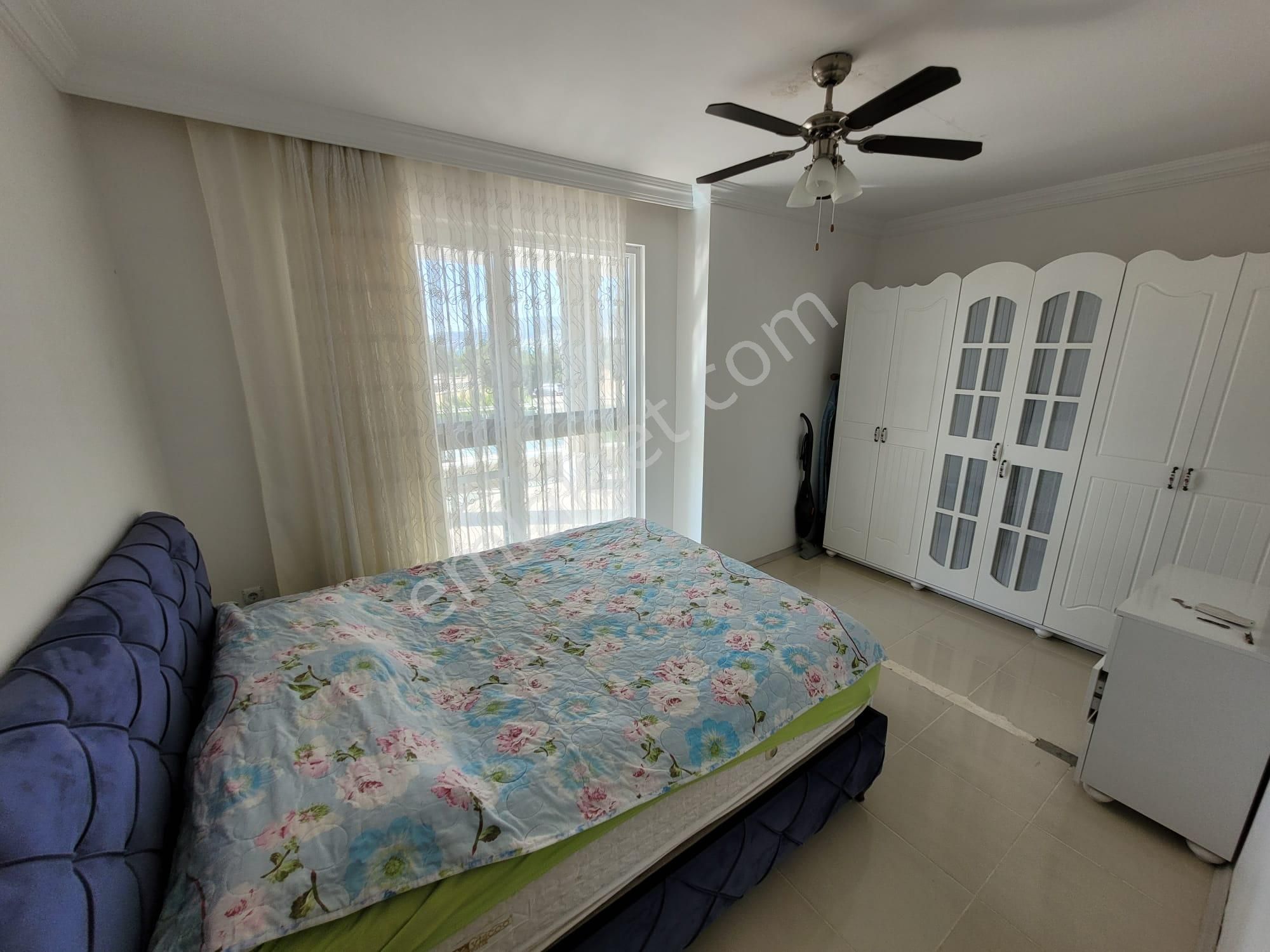 Denize 50 Adım Havuzlu Eşyalı Tam Müstakil Villa - Görsel 16