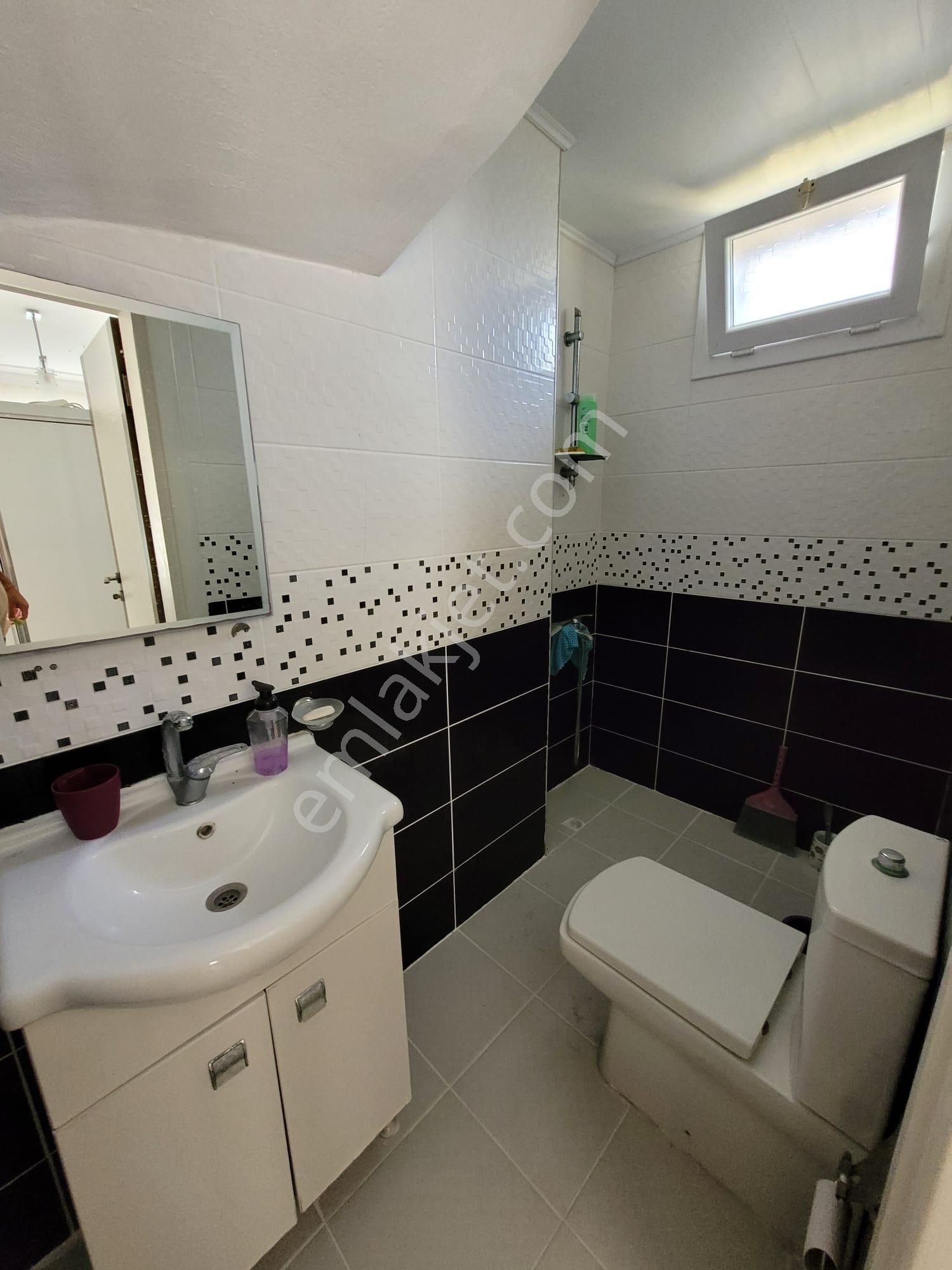 Denize 50 Adım Havuzlu Eşyalı Tam Müstakil Villa - Görsel 13