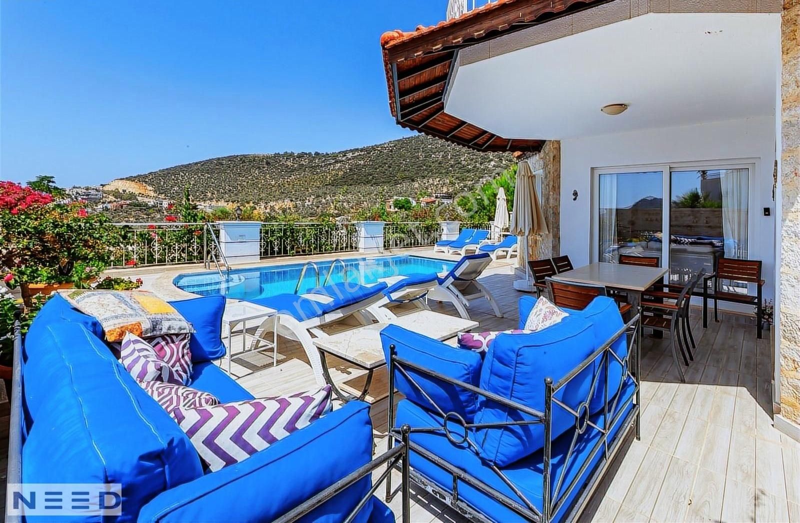 Kalkan'da Deniz Manzaralı 3 Yatak Odalı Villa - Görsel 18