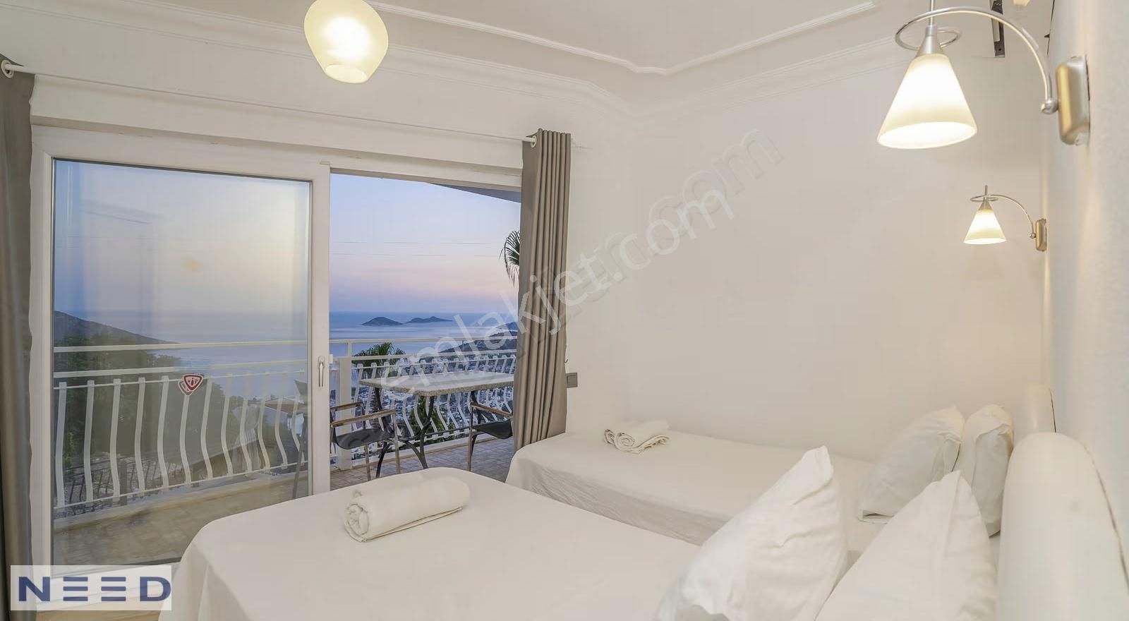 Türk Vatandaşlığına Uygun 5 Yatak Odalı Lüks Villa - Görsel 7