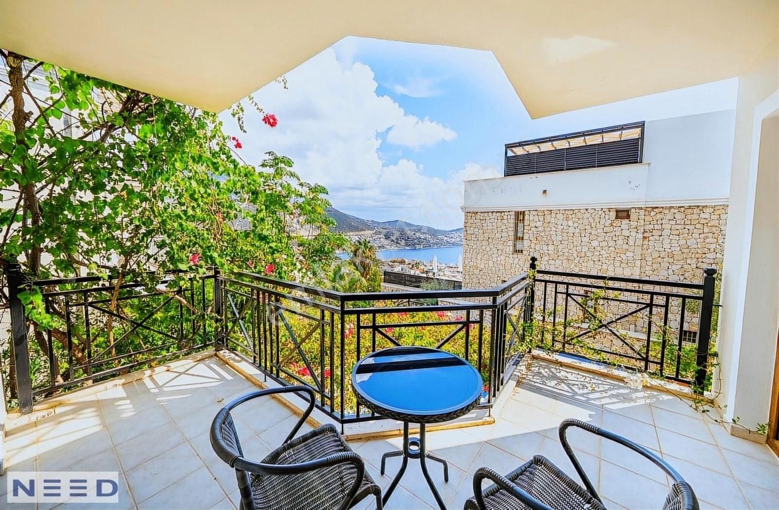 Kalkan Merkez'de 4 En-suit Yatak Odalı ,bahçeli Villa - Görsel 15