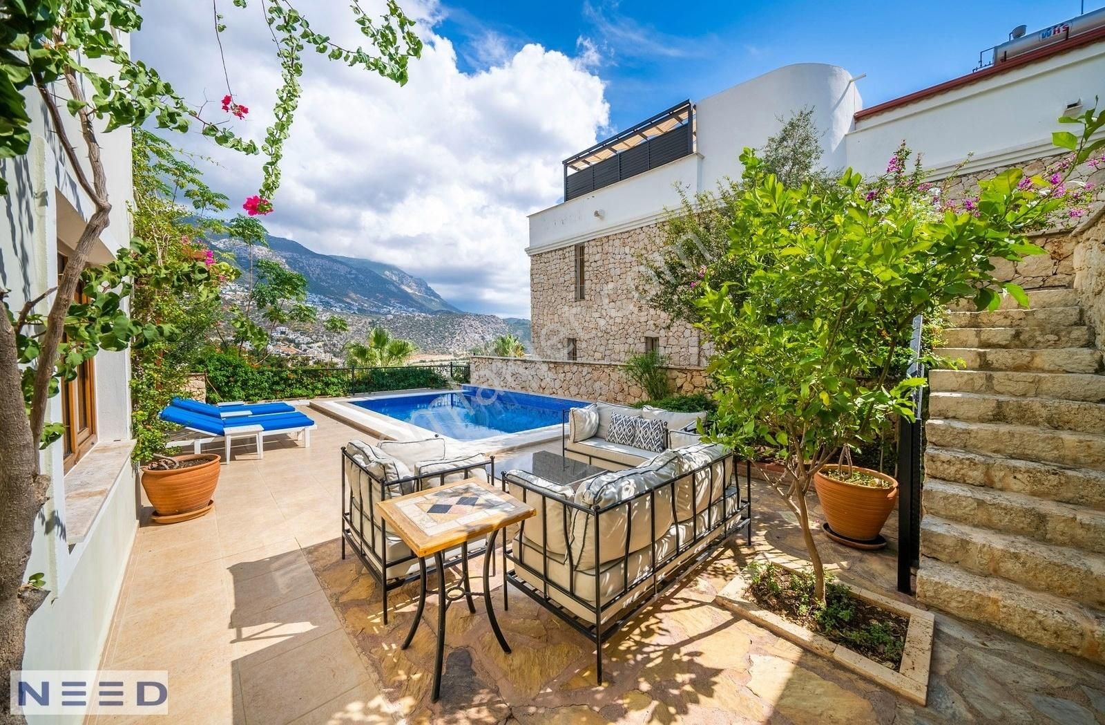 Kalkan Merkez'de 4 En-suit Yatak Odalı ,bahçeli Villa - Görsel 18